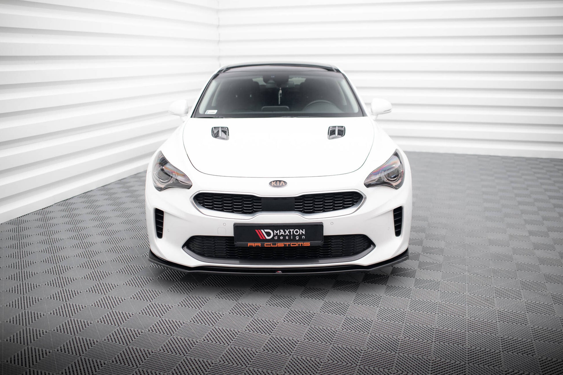 Front Ansatz V.1 für Kia Stinger GT / GT-Line / Standard Mk1 schwarz Hochglanz