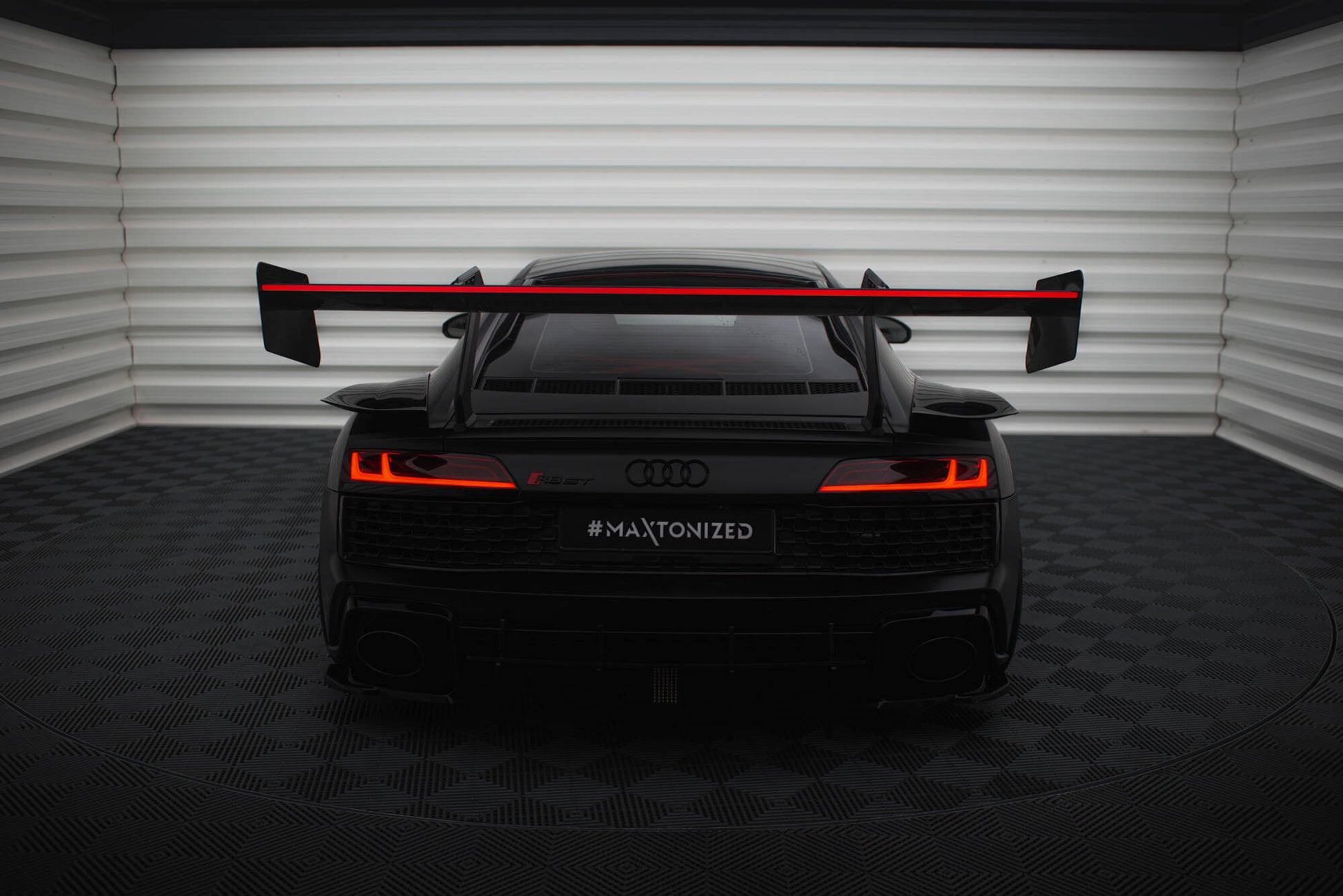 Carbon Spoiler + LED Audi R8 Mk2