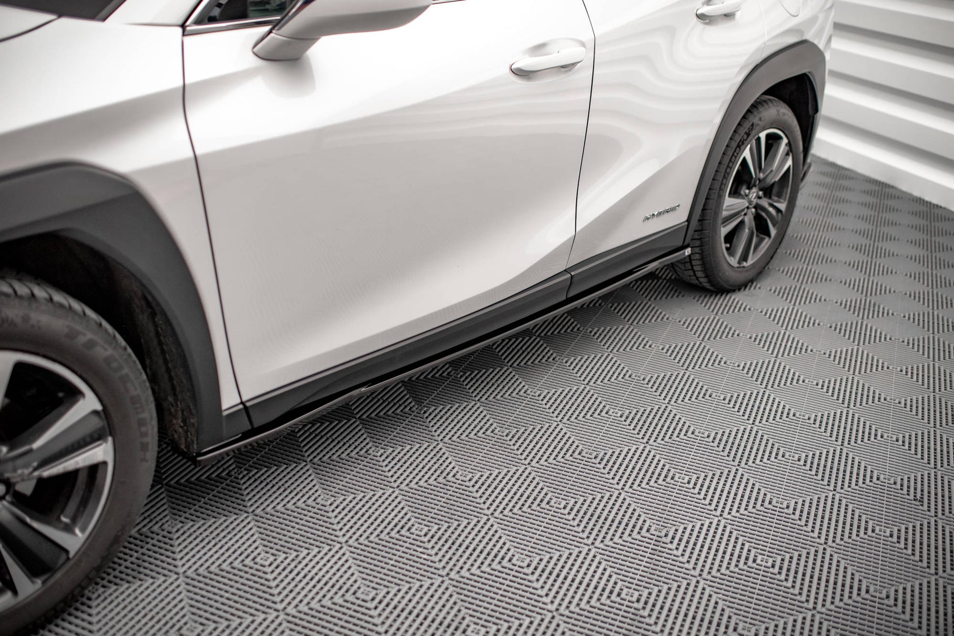 Seitenschweller Ansatz für Lexus UX F-Sport Mk1 schwarz Hochglanz