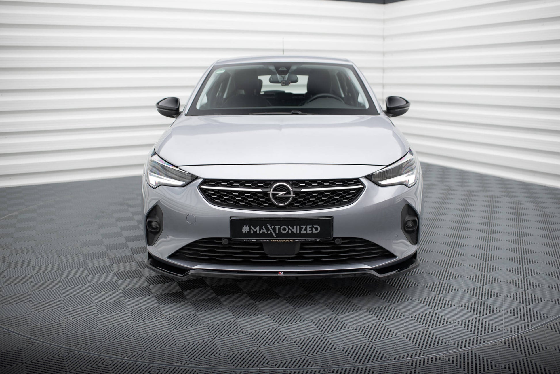 Front Ansatz V.2 für Opel Corsa F ( Mk6) schwarz Hochglanz