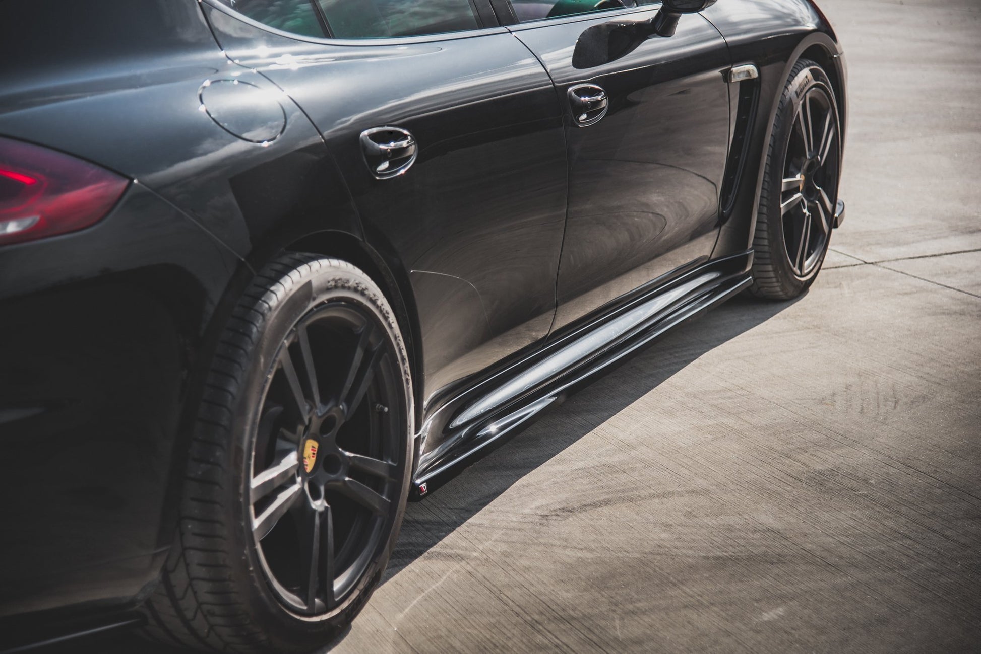 Seitenschweller Ansatz für V.1 für Porsche Panamera Turbo 970 Facelift schwarz Hochglanz
