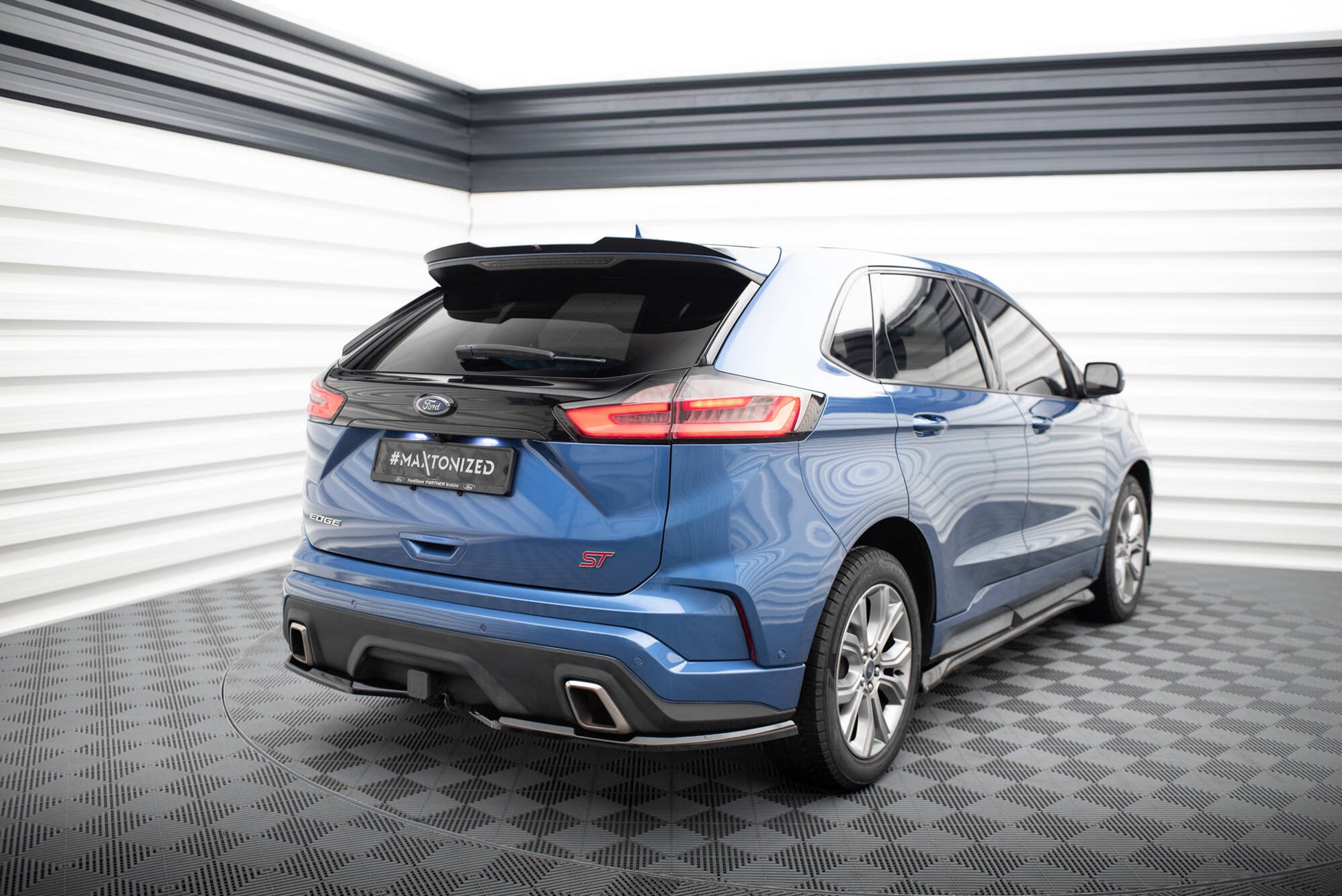 Spoiler CAP für Ford Edge Mk2 schwarz Hochglanz