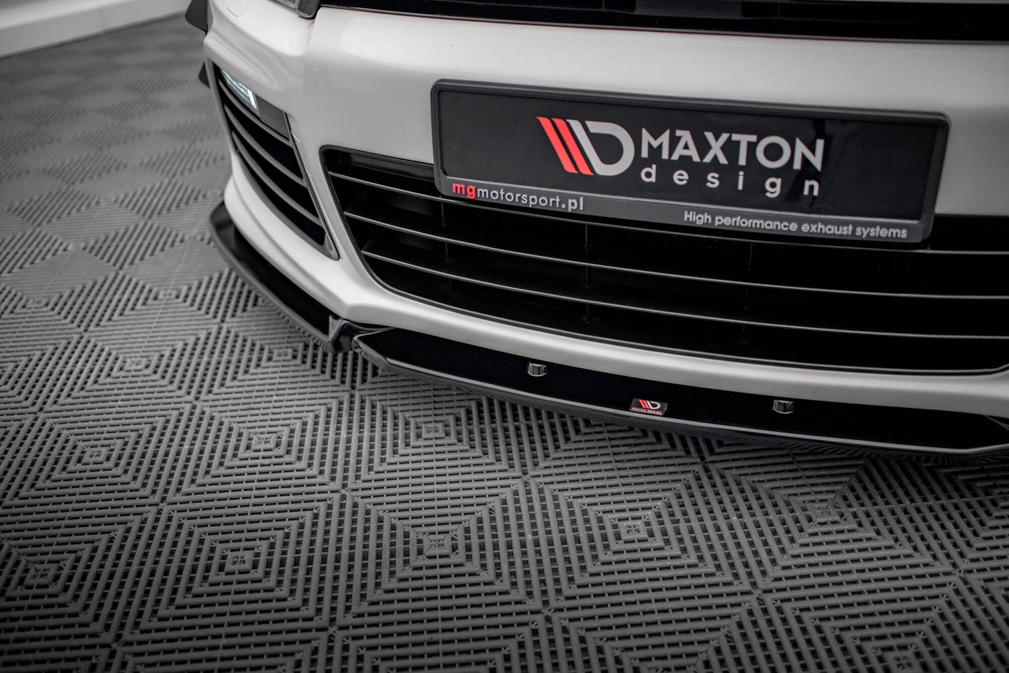 Front Ansatz V.3 für VW Scirocco R Mk3 schwarz Hochglanz