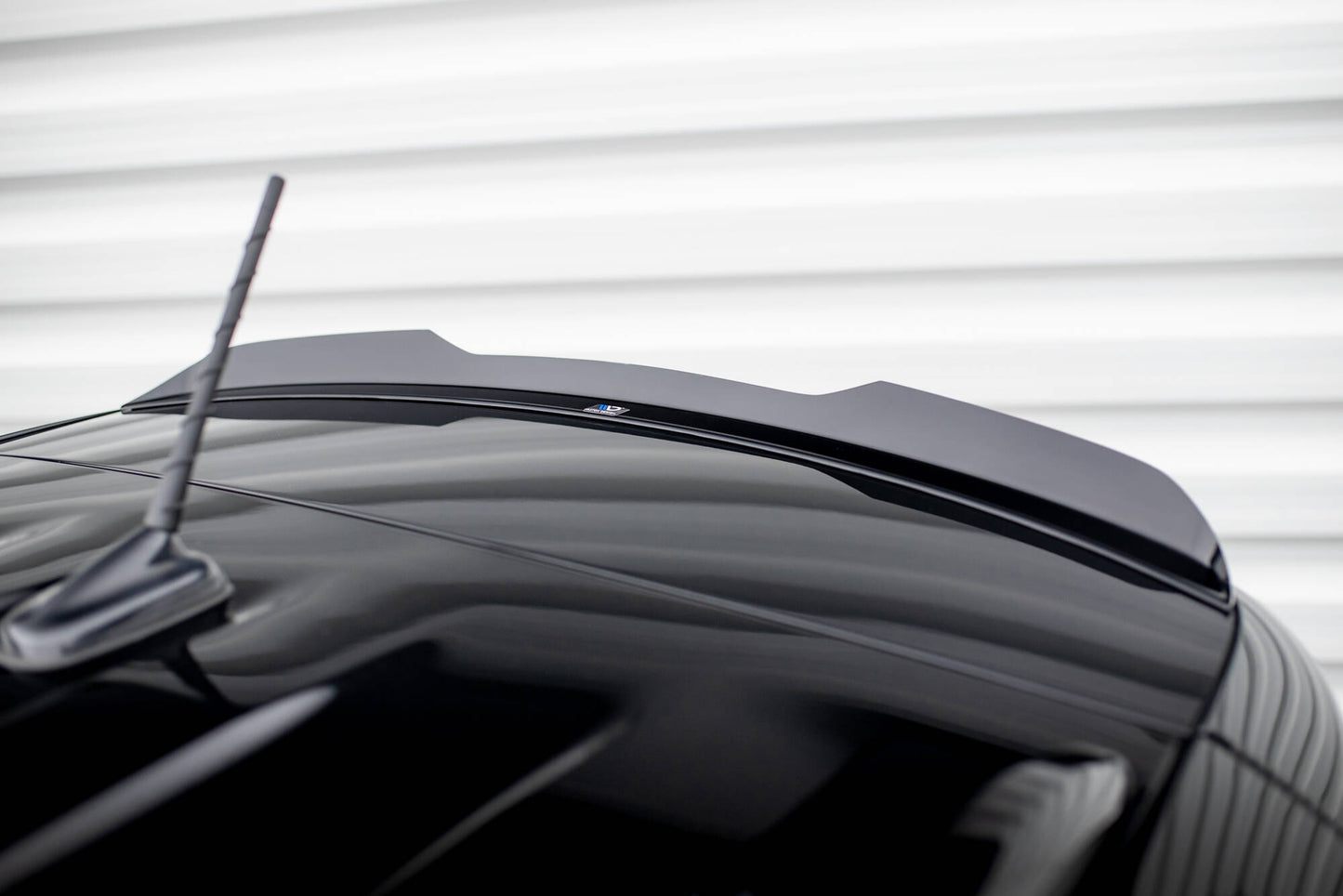 Spoiler CAP für Seat Arona FR Mk1 schwarz Hochglanz