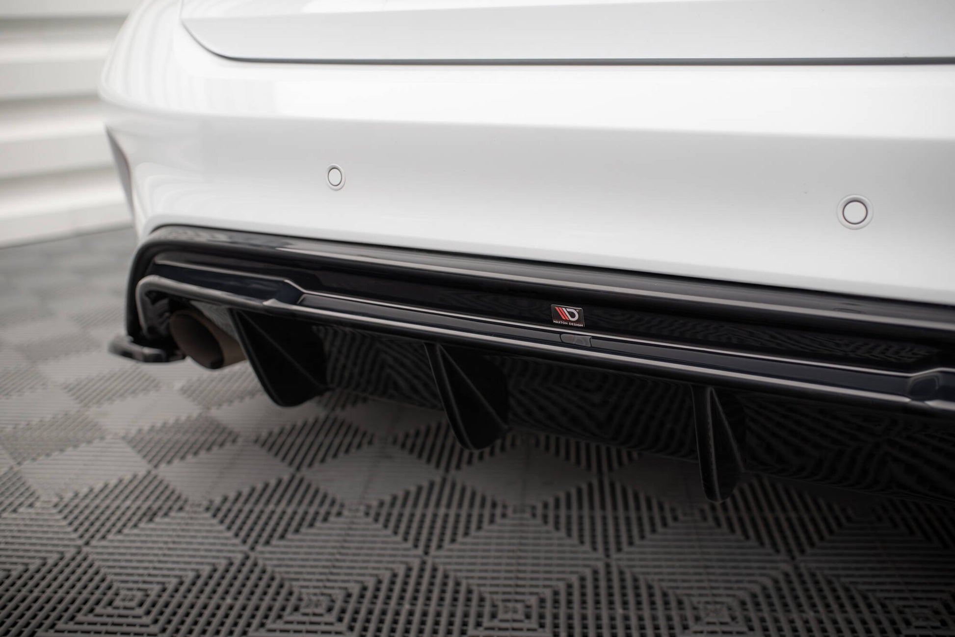 Diffusor Heck Ansatz V.3 für Ford Focus Hatchback ST Mk4  schwarz Hochglanz