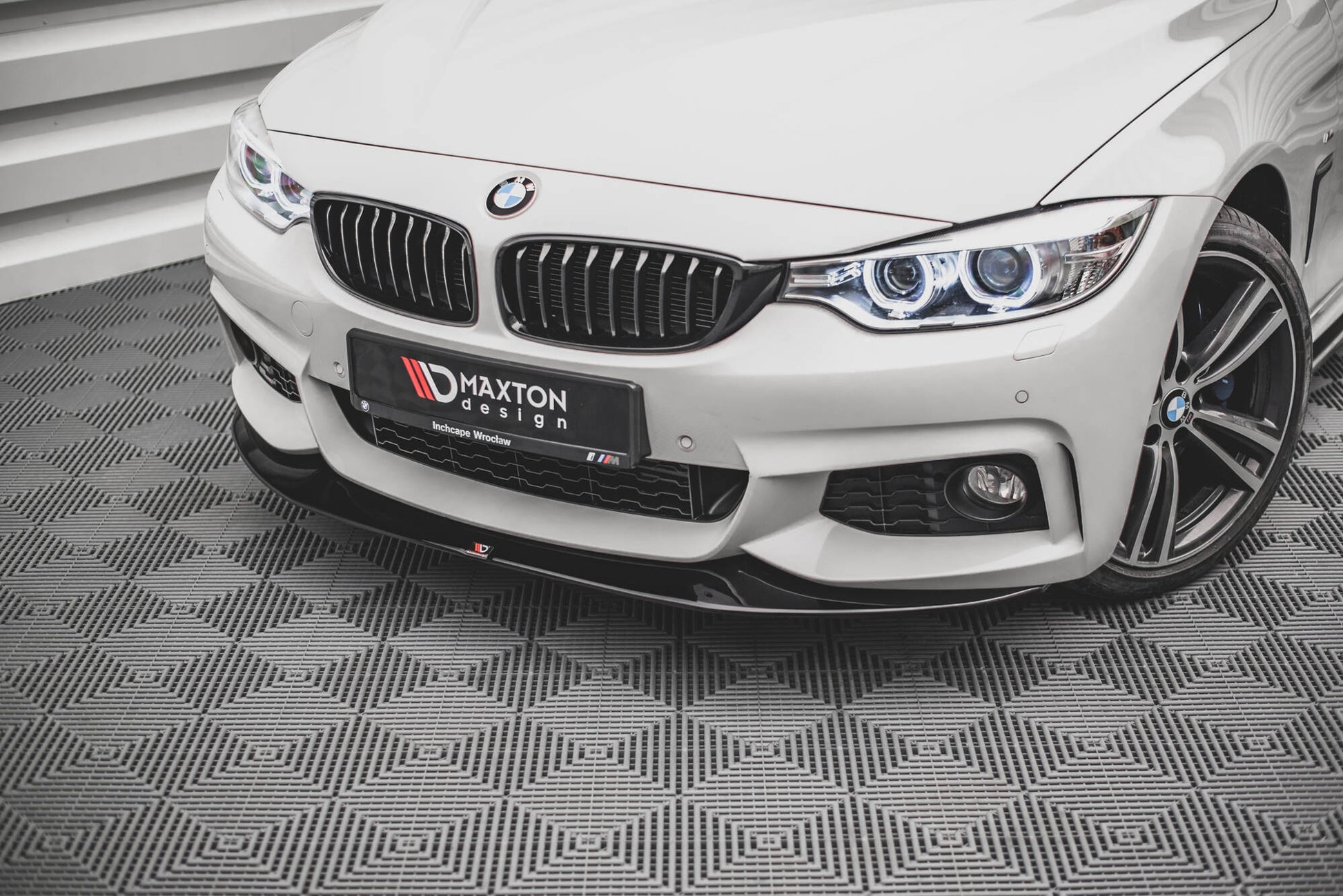 Front Ansatz V.2 für BMW 4er Coupe / Gran Coupe / Cabrio M-Paket F32 / F36 / F33 schwarz Hochglanz