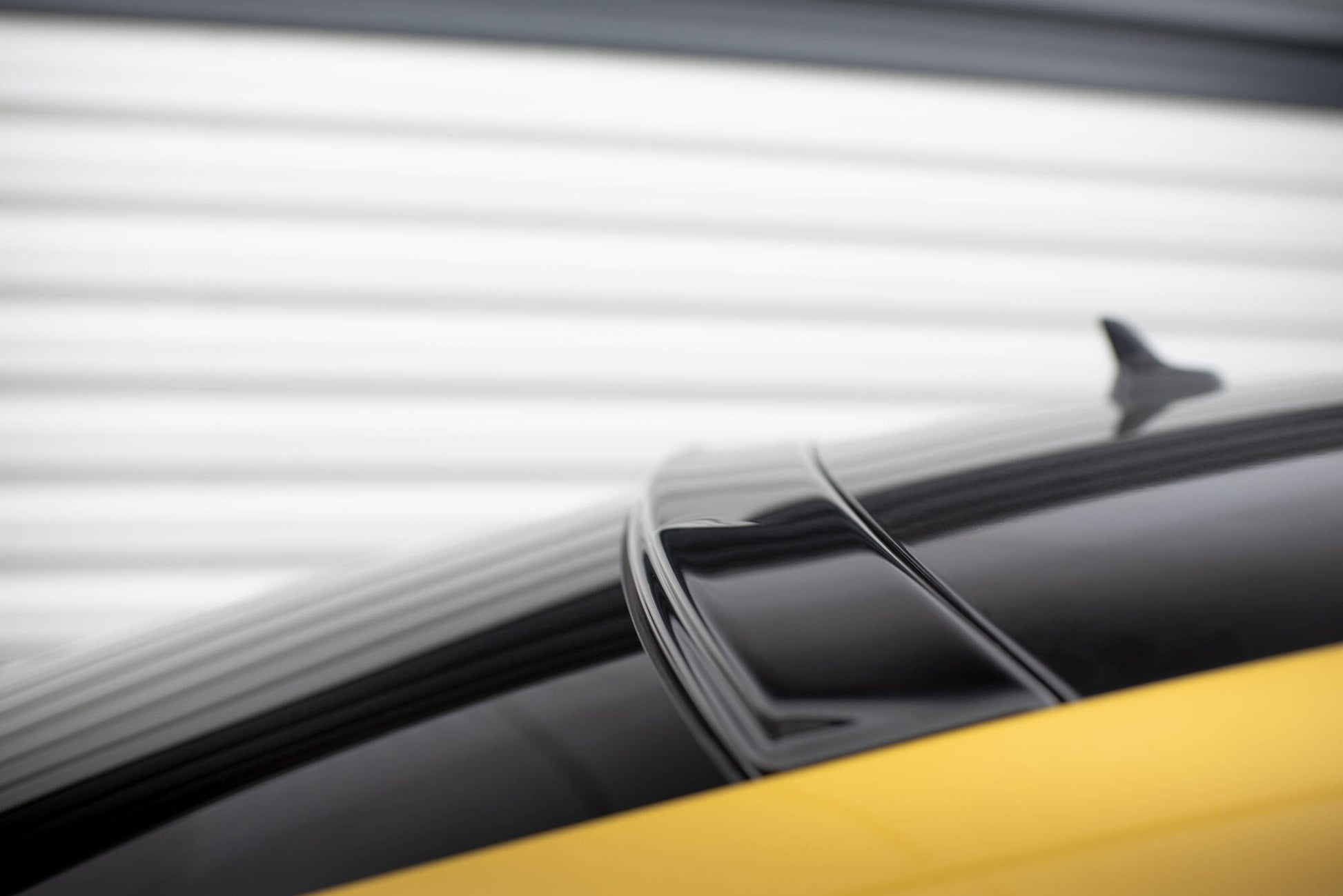 Heckscheiben Spoiler für VW Arteon R-Line schwarz Hochglanz