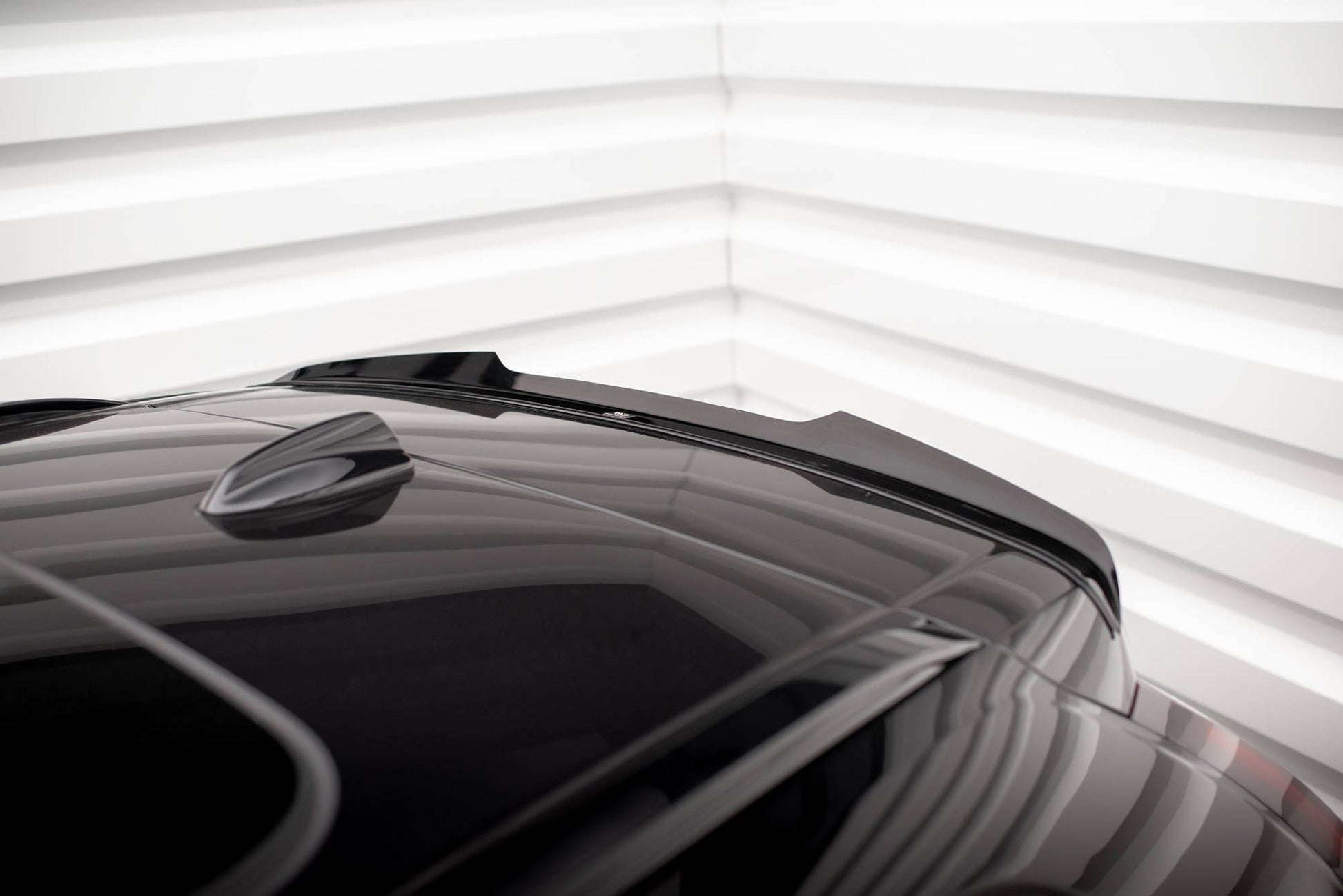 Spoiler CAP für Volvo XC60 Mk2 R-Design schwarz matt
