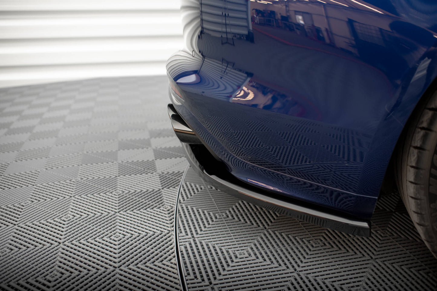 Mittlerer Cup Diffusor DTM Look Heck Ansatz für Porsche Panamera GTS Sport Turismo 971 Facelift schwarz Hochglanz