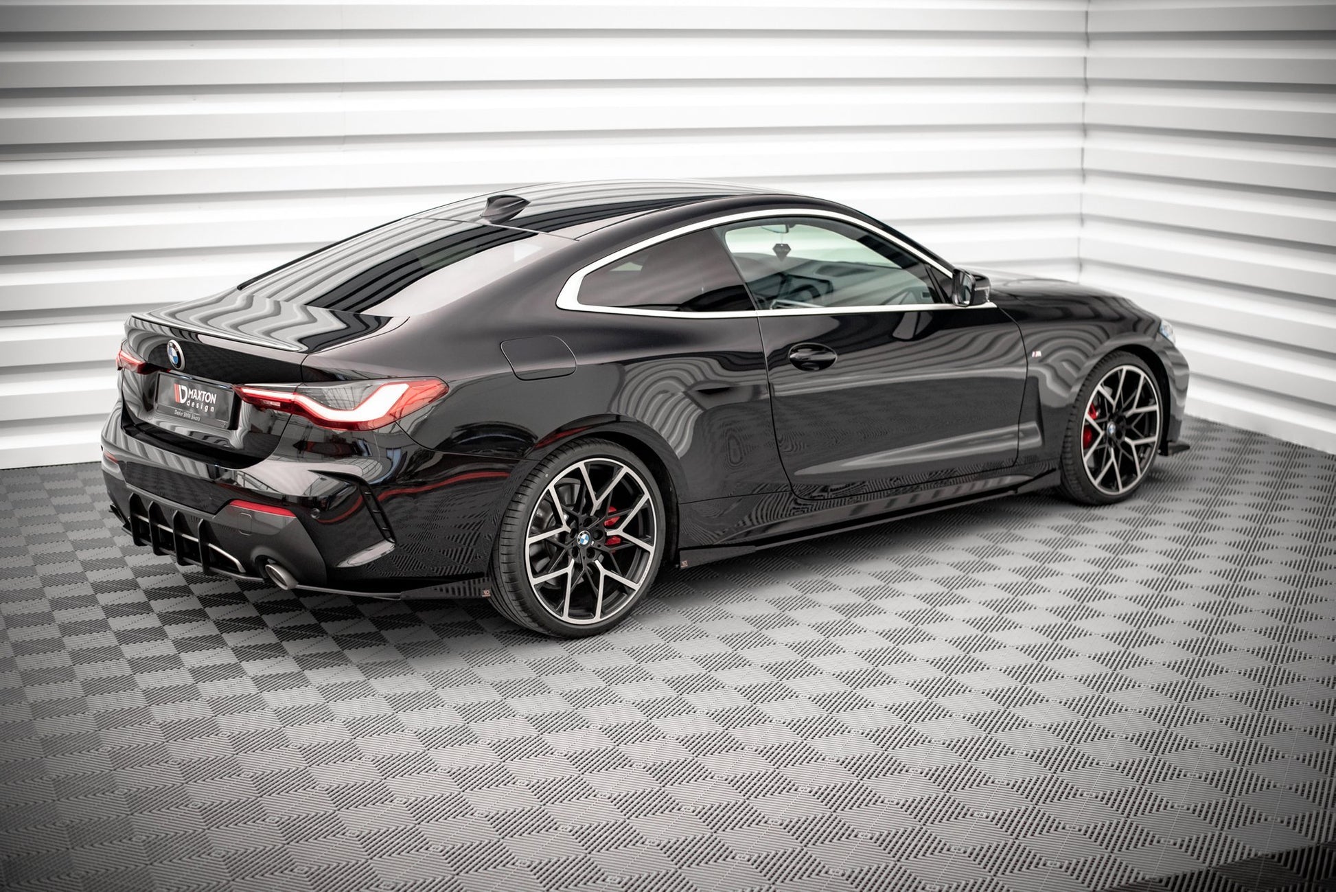 Street Pro Seitenschweller Ansatz für + Flaps BMW 4er M-Paket / M440i G22 / G23 / G22 Facelift / G23 Facelift schwarz Hochglanz