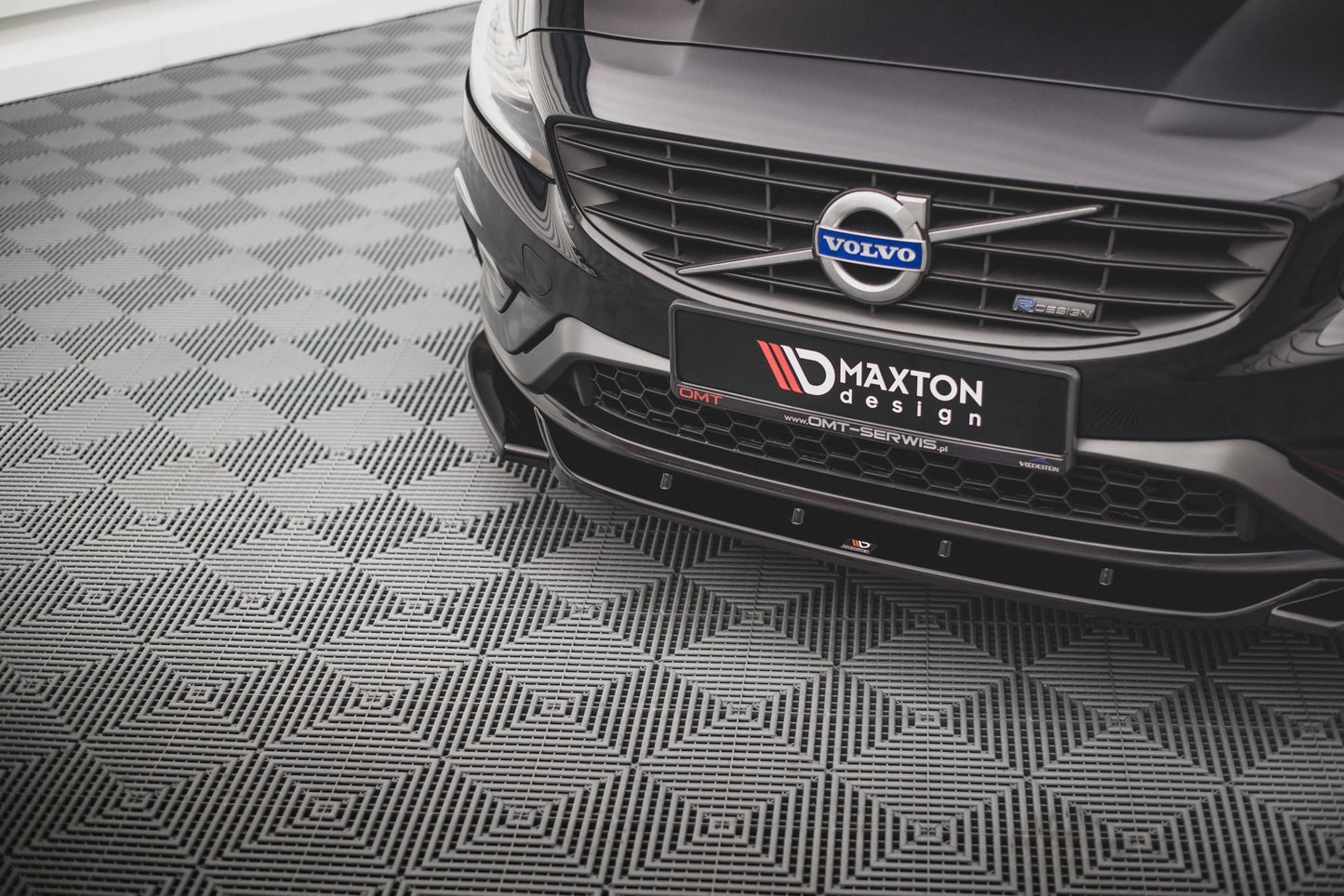 Front Ansatz V.2 für Volvo S60 R-Design Mk2 Facelift schwarz Hochglanz