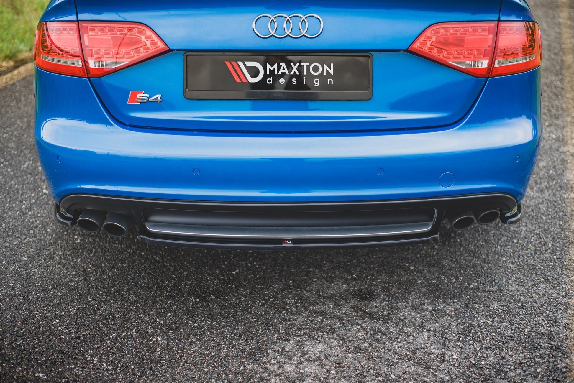 Heck Ansatz Flaps Diffusor für Audi S4 / A4 S-Line B8 Limousine schwarz Hochglanz