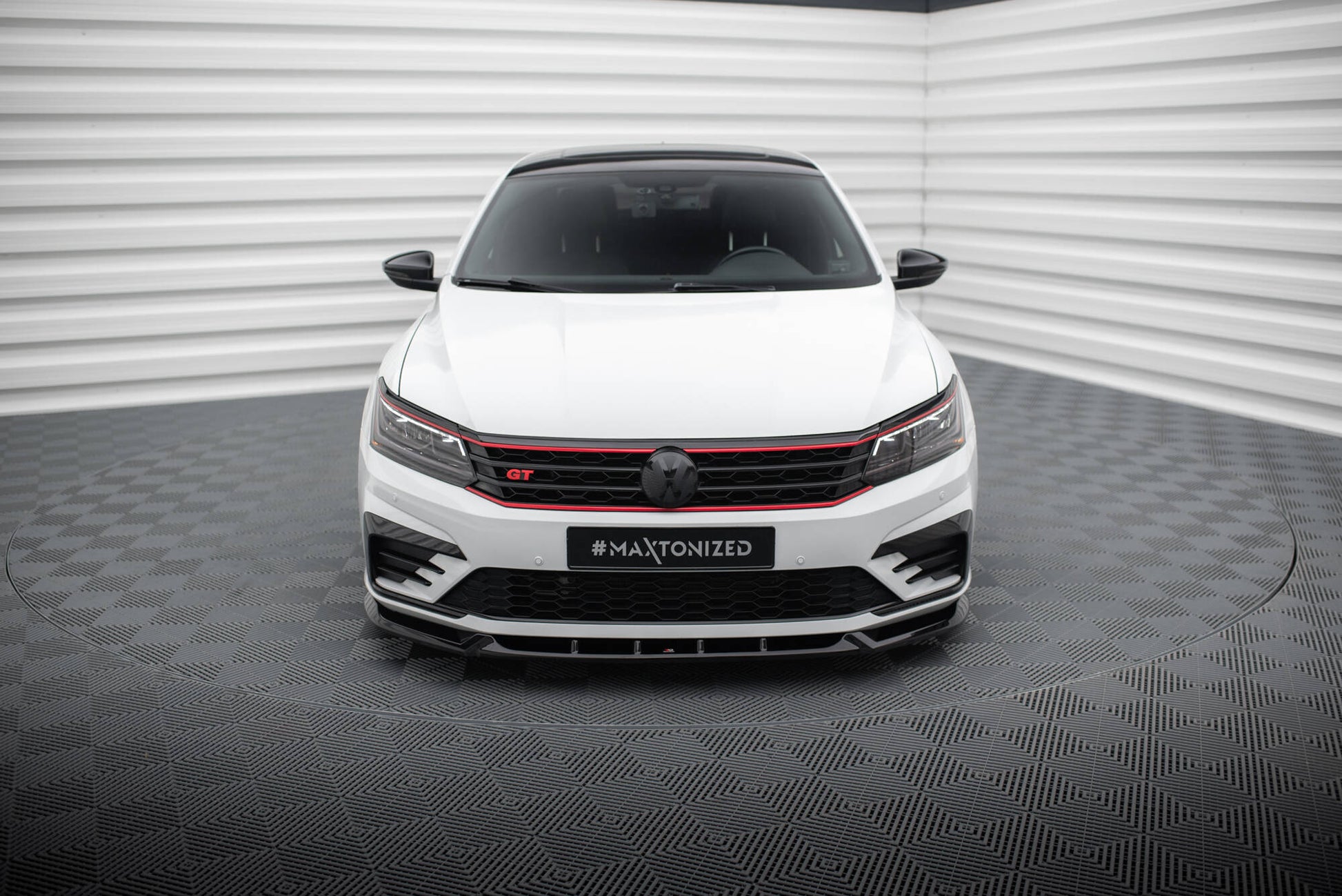 Front Ansatz V.1 für VW Passat GT B8 Facelift USA schwarz Hochglanz
