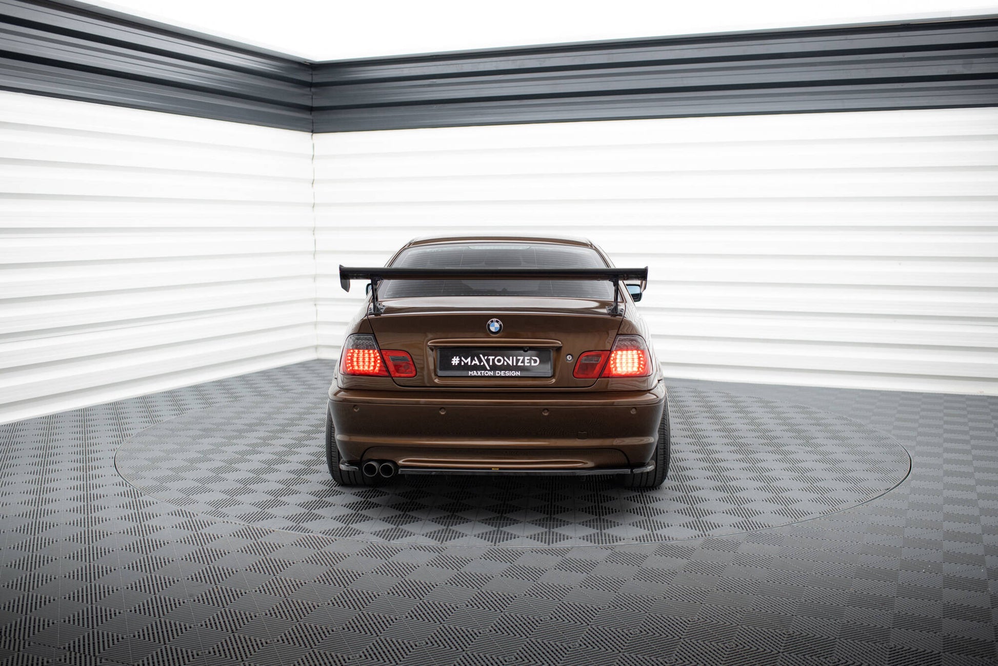 Carbon Spoiler With External Brackets Uprights  BMW 3er Coupe E46
