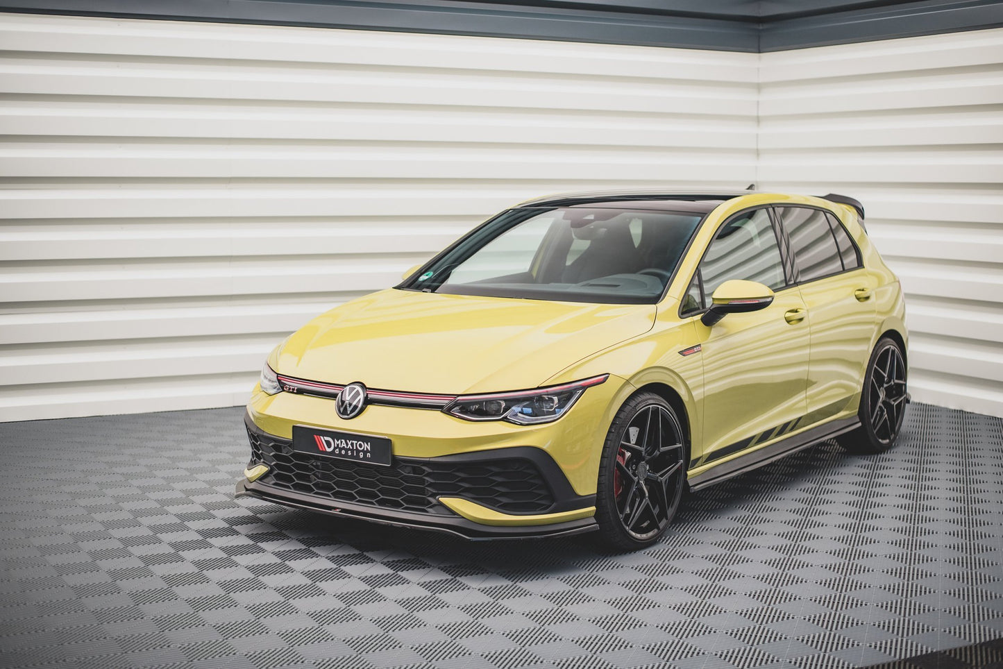Front Ansatz V.3 für VW Golf GTI Clubsport Mk8 schwarz Hochglanz