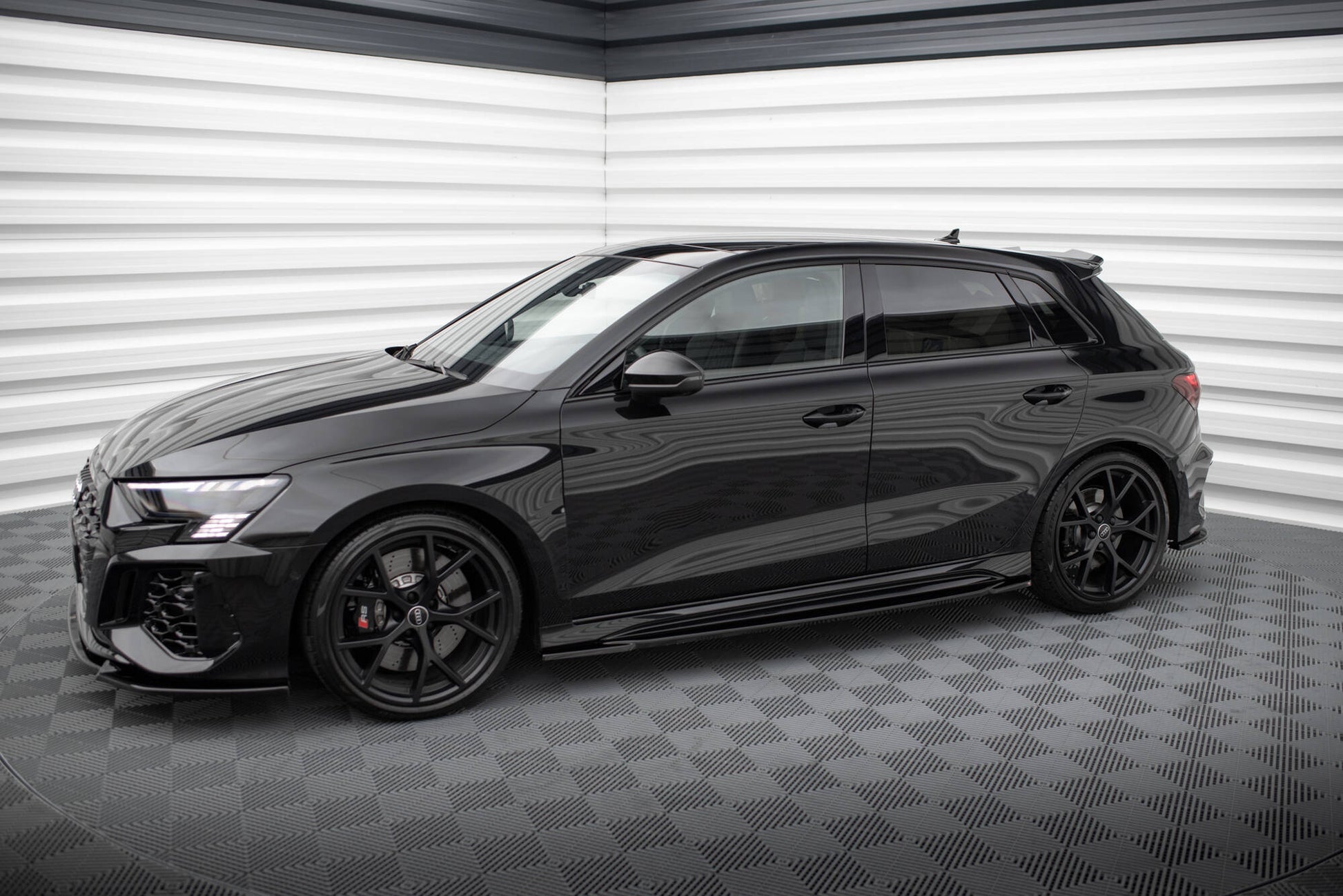 Seitenschweller Ansatz für Audi RS3 Sportback 8Y schwarz Hochglanz