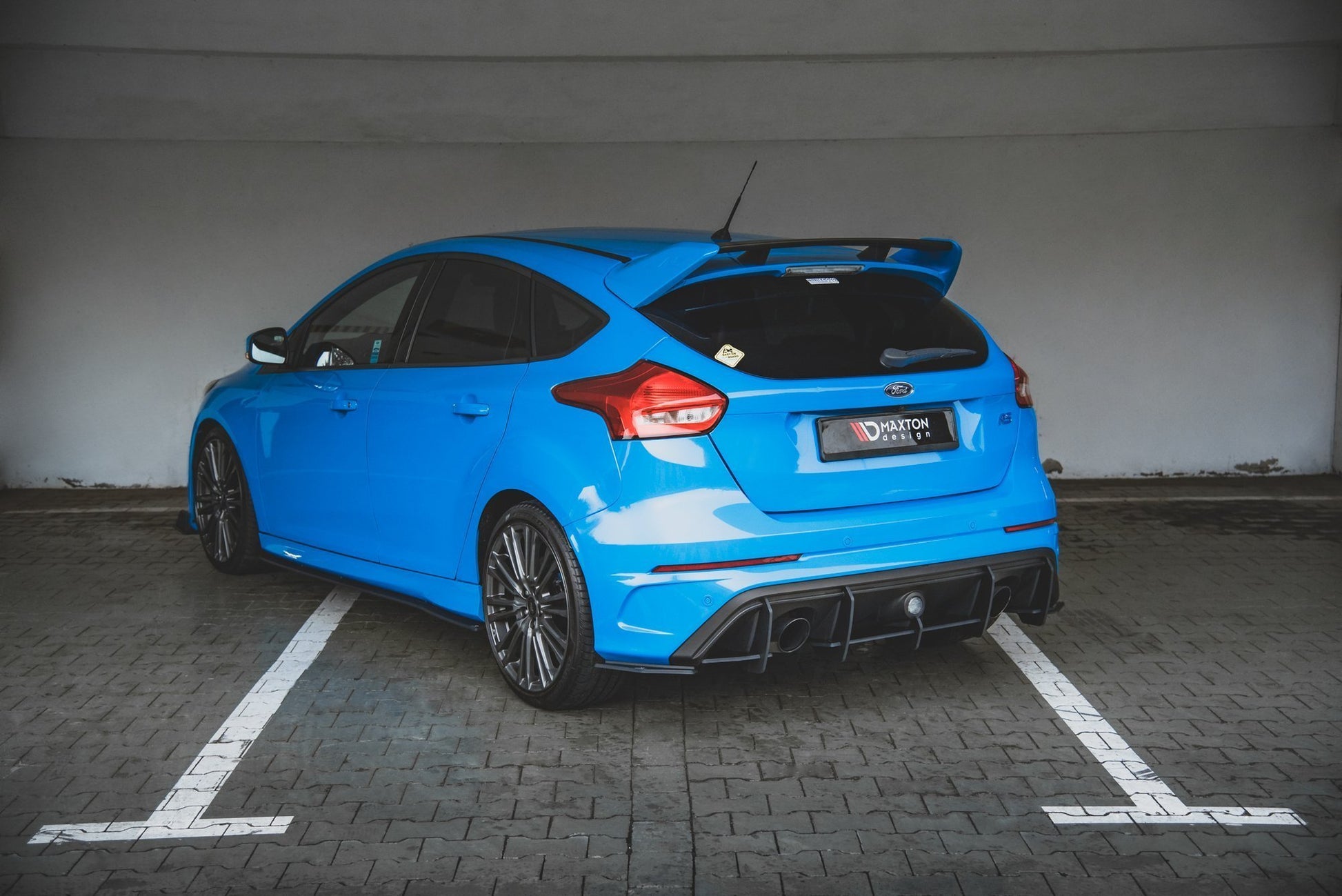 Street Pro Heckschürze V.1 für Ford Focus RS Mk3