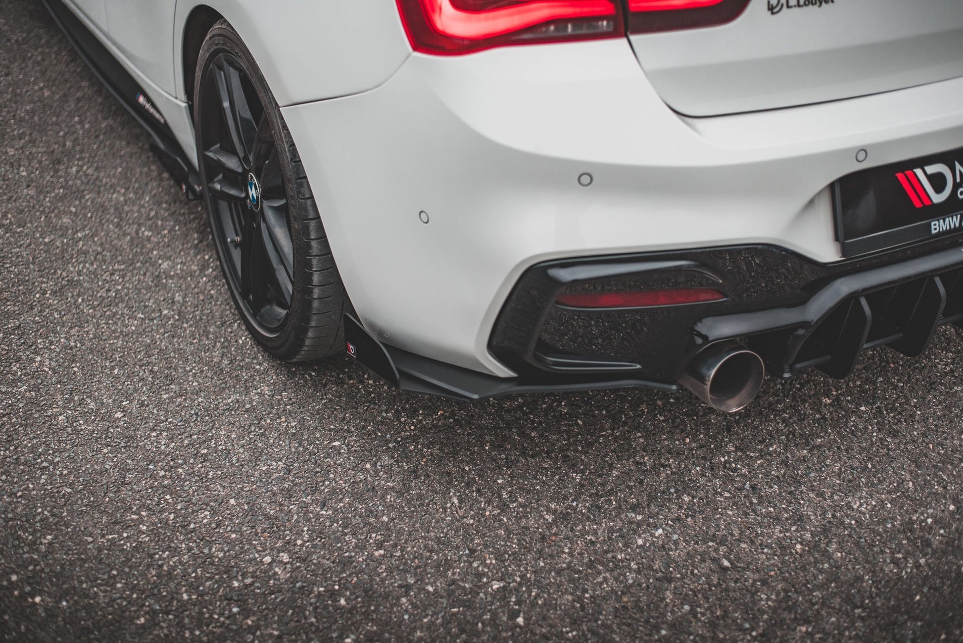 Street Pro Heck Ansatz Flaps Diffusor V.3 +Flaps für BMW 1er M140i  schwarz Hochglanz