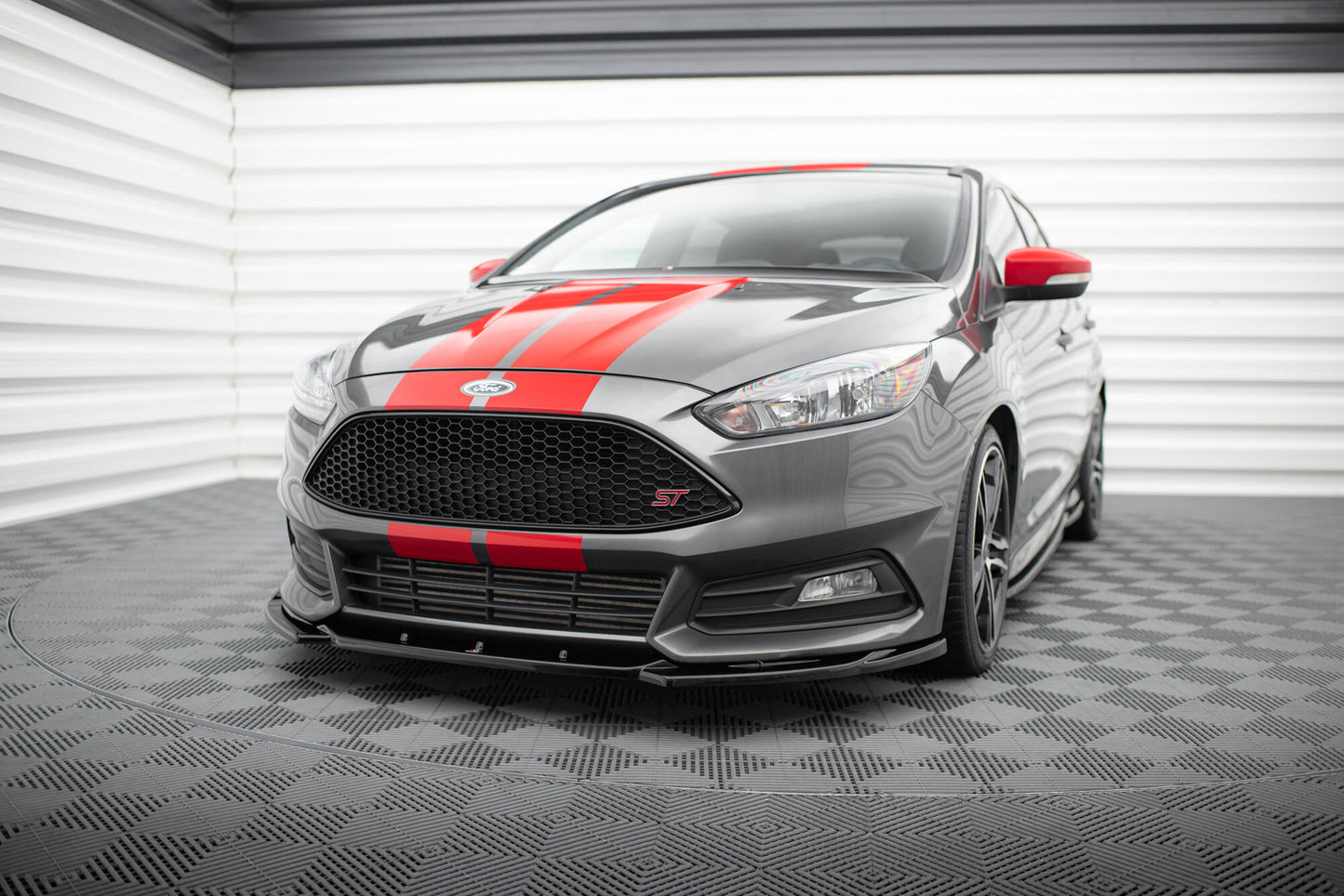 Front Ansatz V.5 für Ford Focus ST Mk3 Facelift schwarz Hochglanz