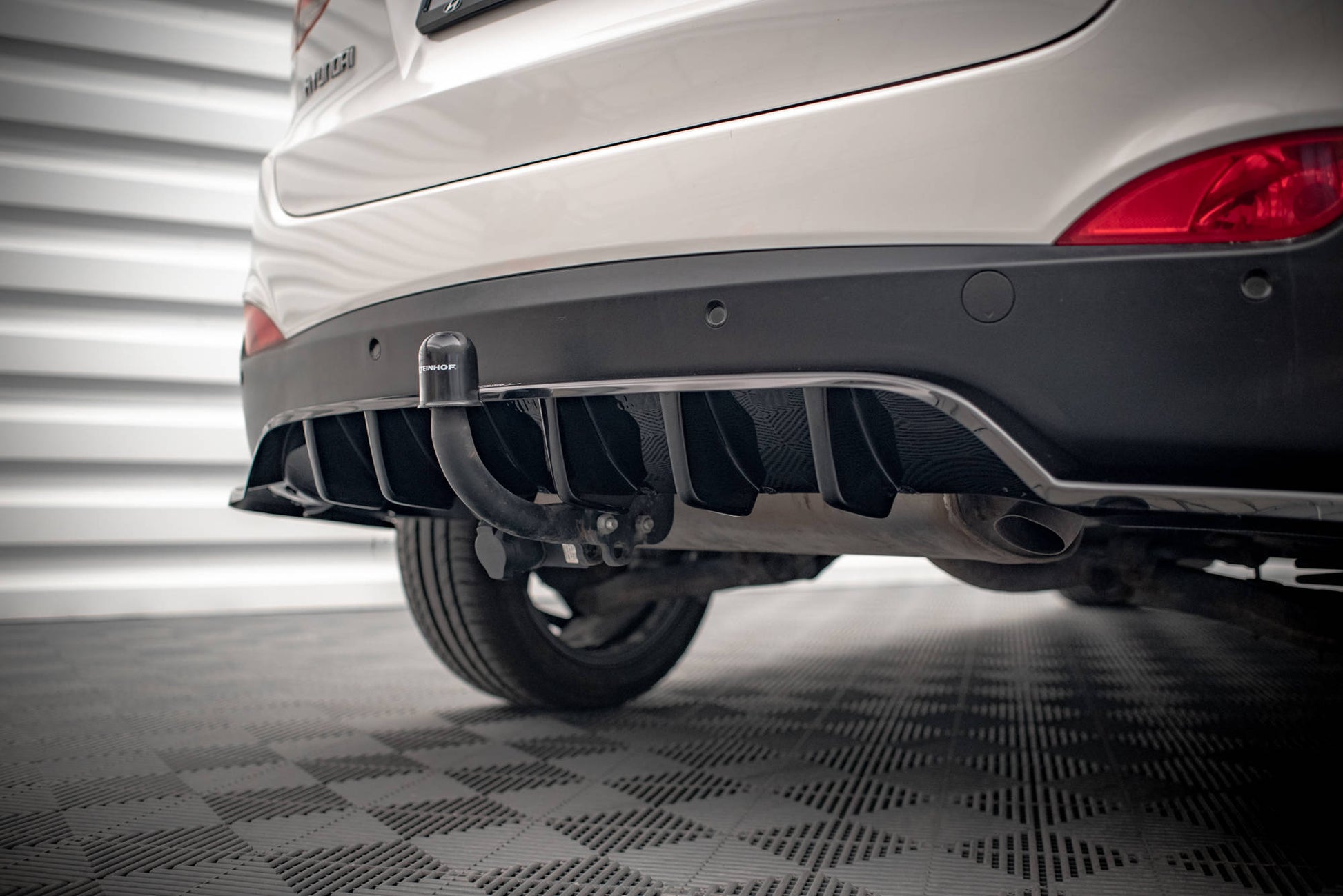 Mittlerer Cup Diffusor DTM Look Heck Ansatz für Hyundai ix35 Mk1 schwarz Hochglanz