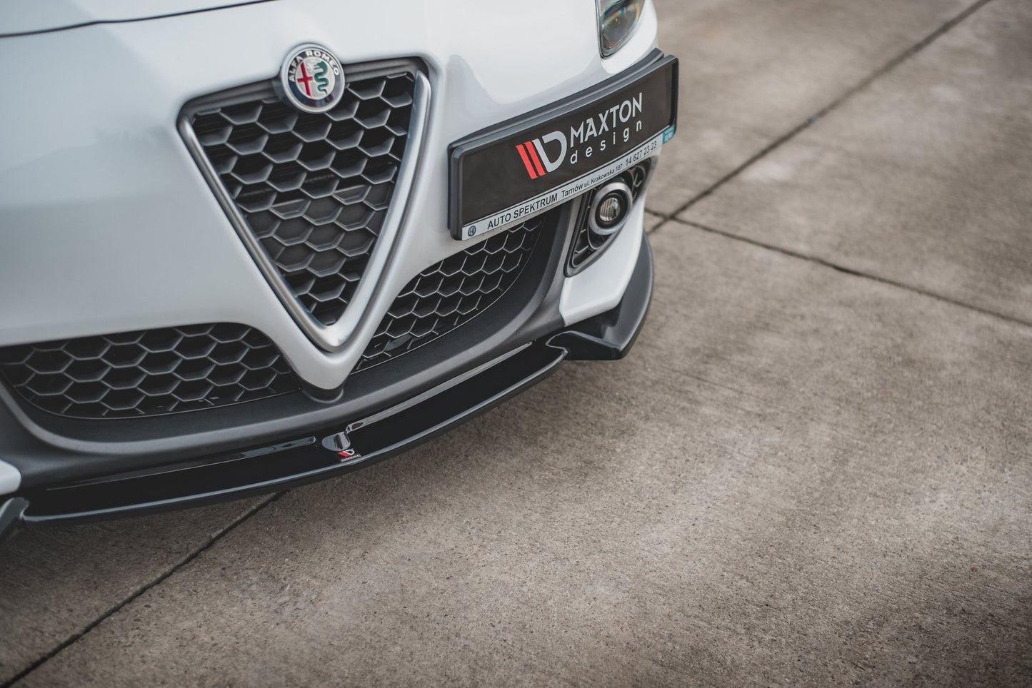 Front Ansatz V.3 für Alfa Romeo Giulietta  schwarz Hochglanz