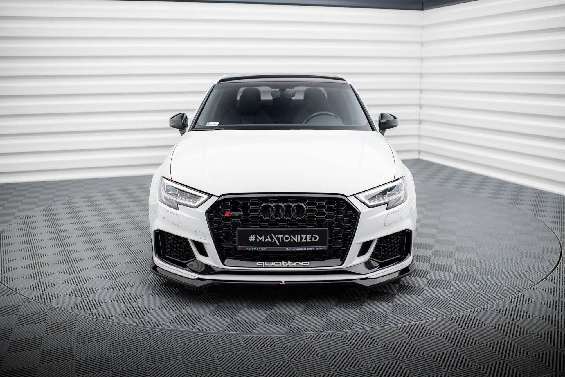Front Ansatz V.5 für Audi RS3 Limousine 8V Facelift schwarz Hochglanz