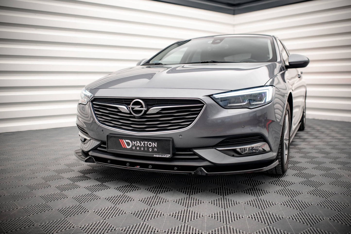 Front Ansatz V.2 für Opel Insignia Mk2 schwarz Hochglanz