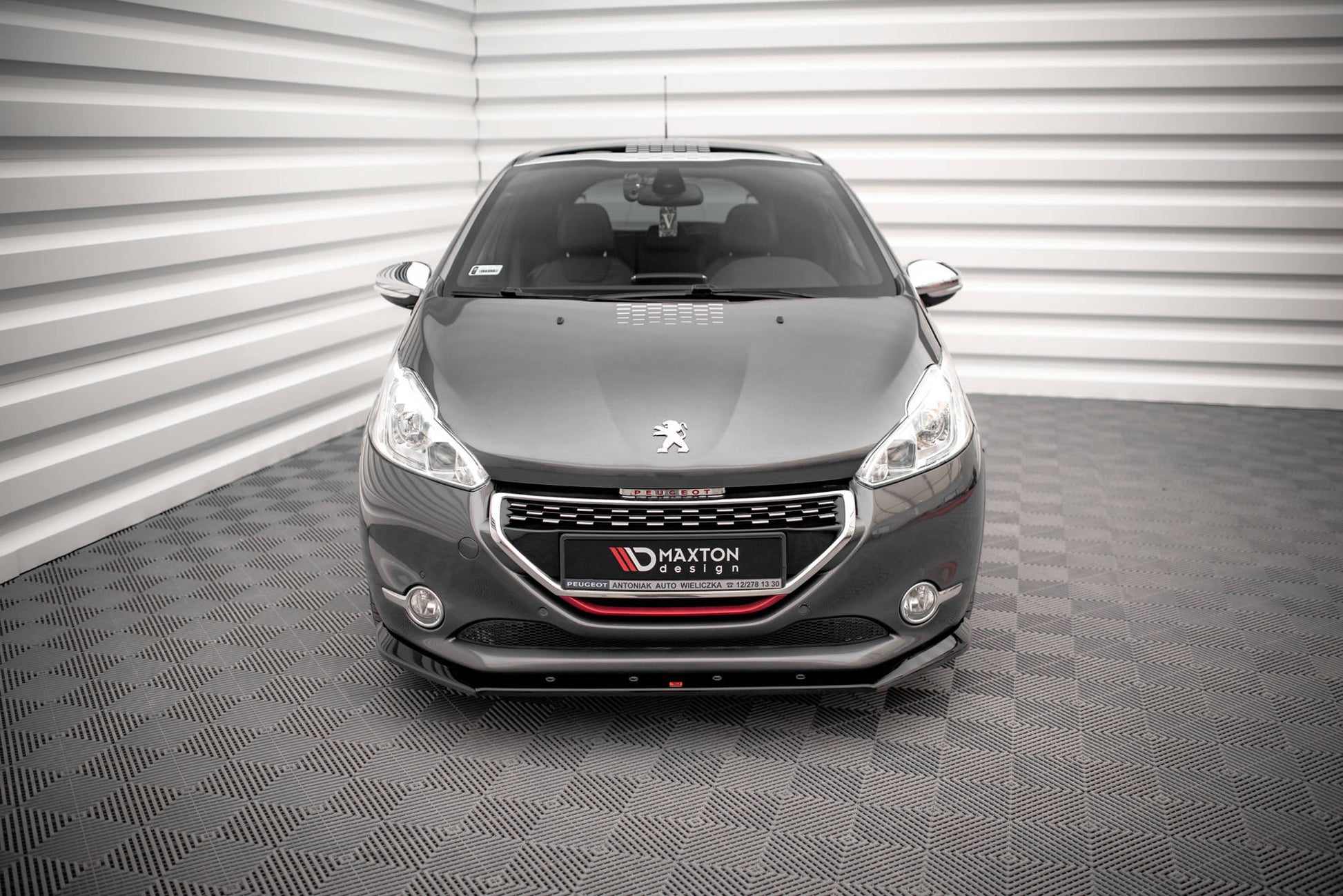Front Ansatz V.1 für Peugeot 208 GTi Mk1 schwarz Hochglanz