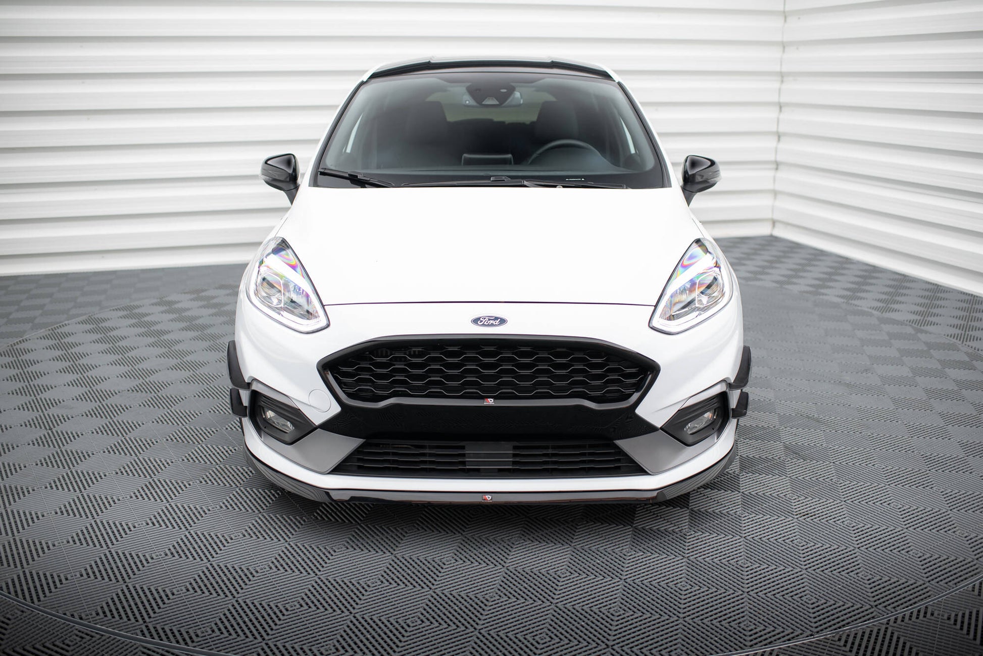 Front Ansatz V.6 für Ford Fiesta Mk8 ST / ST-Line schwarz Hochglanz