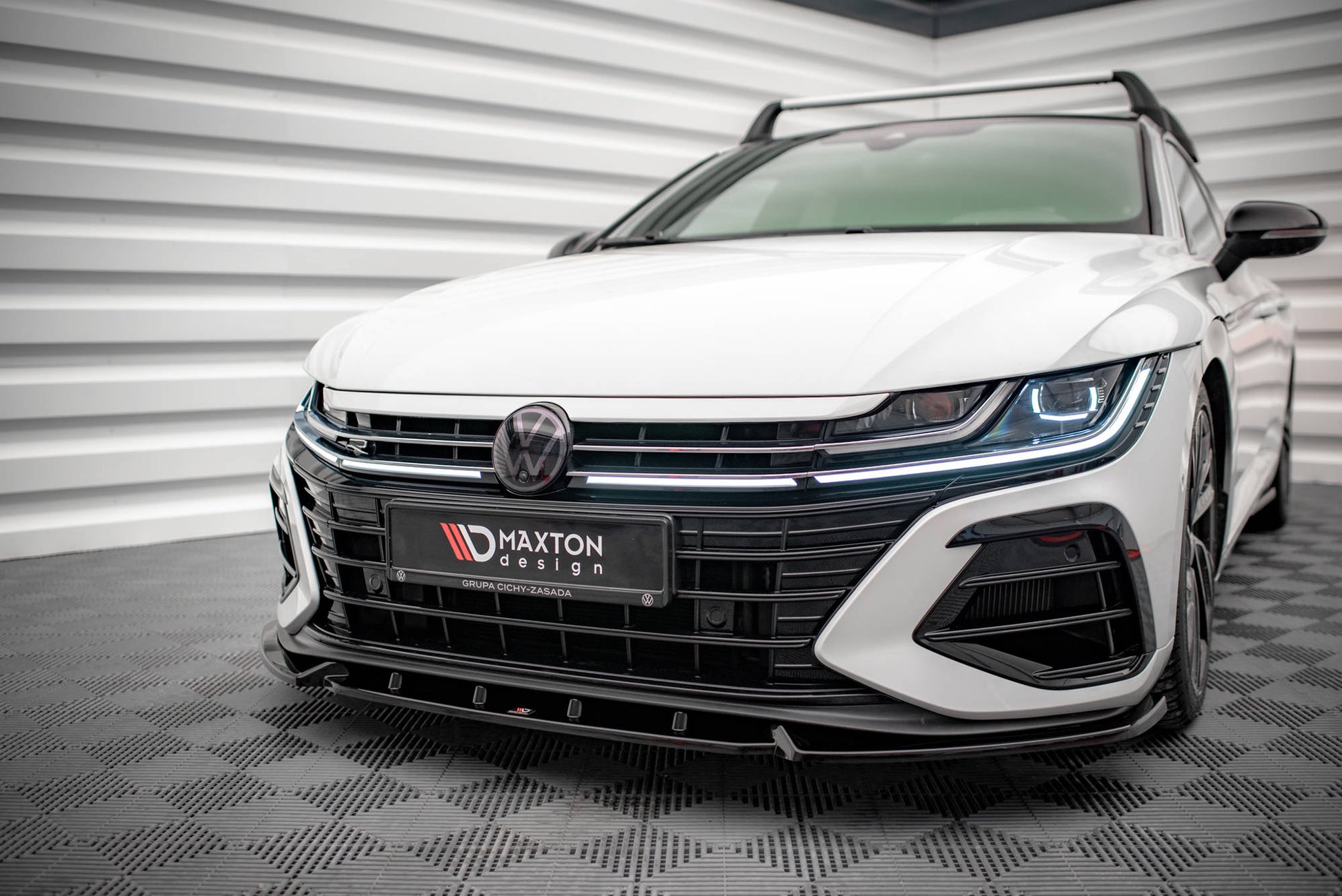 Front Ansatz V.2 für VW Arteon R schwarz Hochglanz