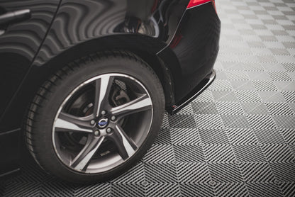 Heck Ansatz Flaps Diffusor für Volvo S60 R-Design Mk2 Facelift schwarz Hochglanz