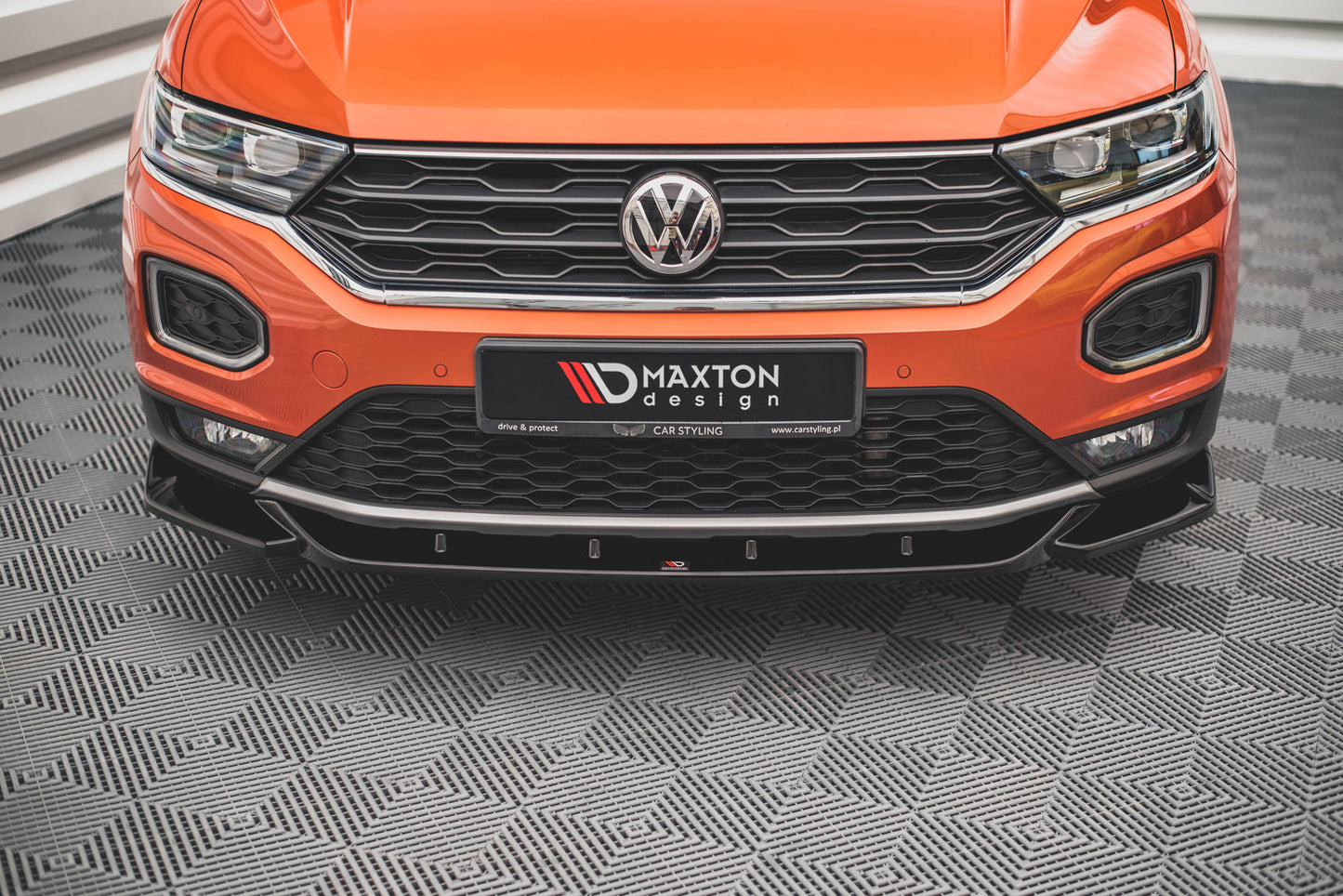 Front Ansatz V.1 für VW T-Roc Mk1 schwarz Hochglanz