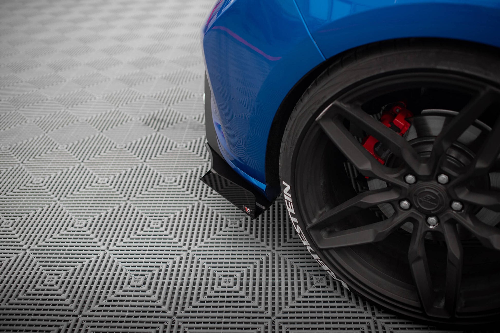 Street Pro Heck Ansatz Flaps Diffusor + Flaps für Ford Focus ST Mk4 schwarz Hochglanz