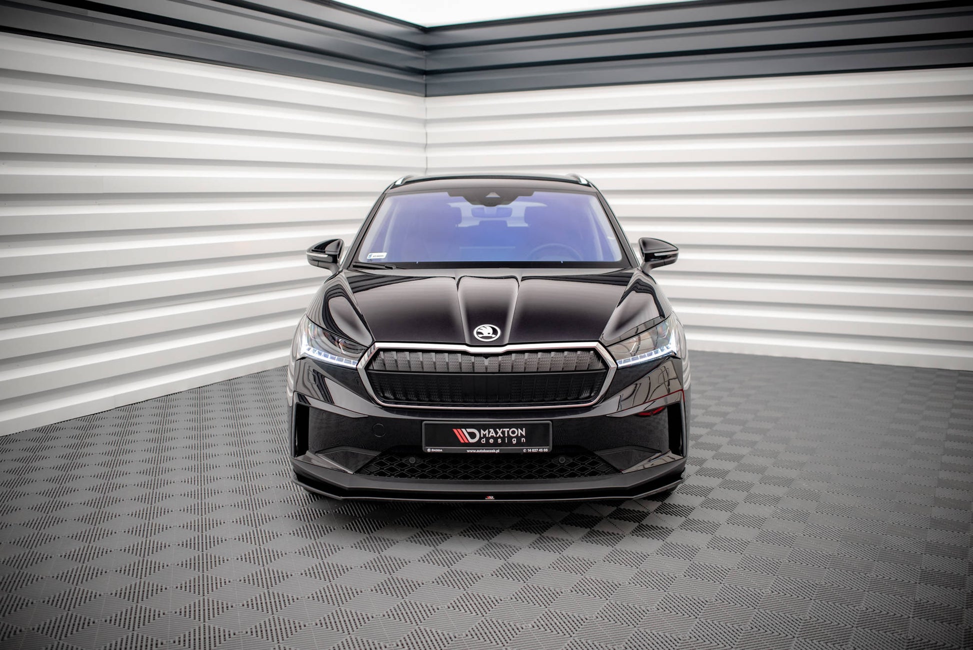 Front Ansatz V.1 für Skoda Enyaq iV schwarz Hochglanz