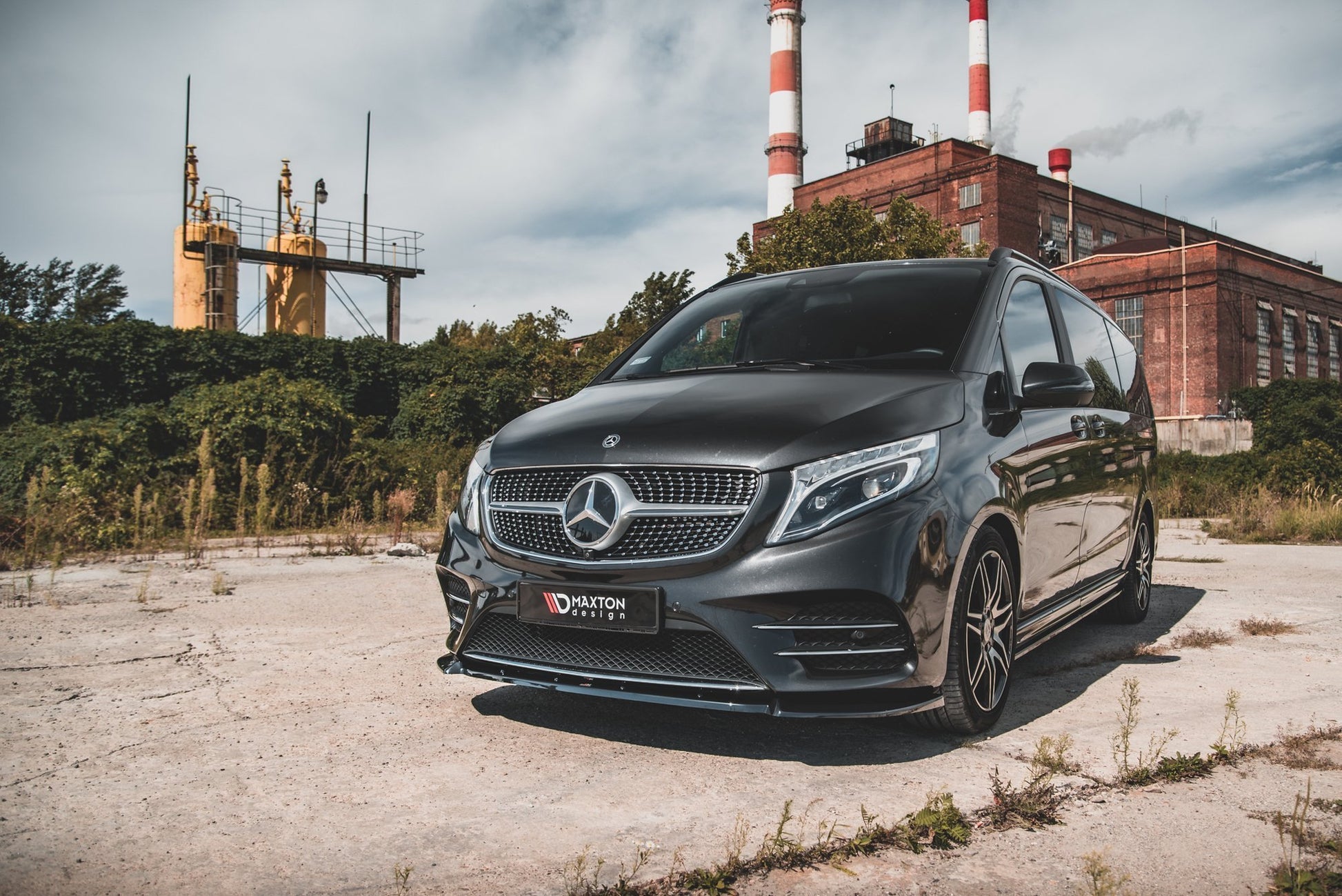 Front Ansatz V.3 für Mercedes-Benz V-Klasse AMG-Line W447  schwarz Hochglanz