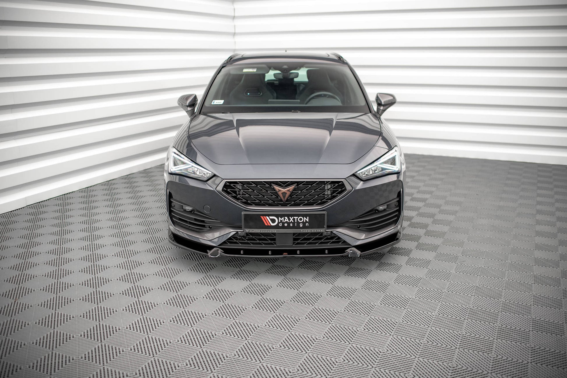 Front Ansatz V.1 für Cupra Leon Mk1 schwarz Hochglanz