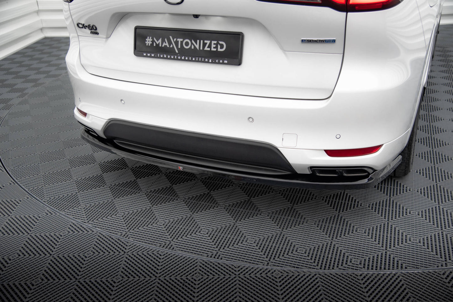 Heckansatz Mazda CX-60 Mk1 schwarz Hochglanz
