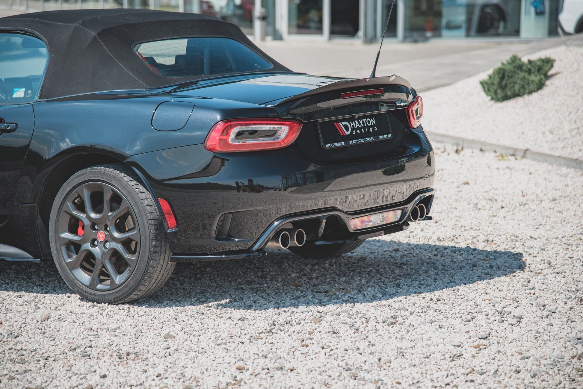 Heck Ansatz Flaps Diffusor für Abarth 124 Spider  schwarz Hochglanz