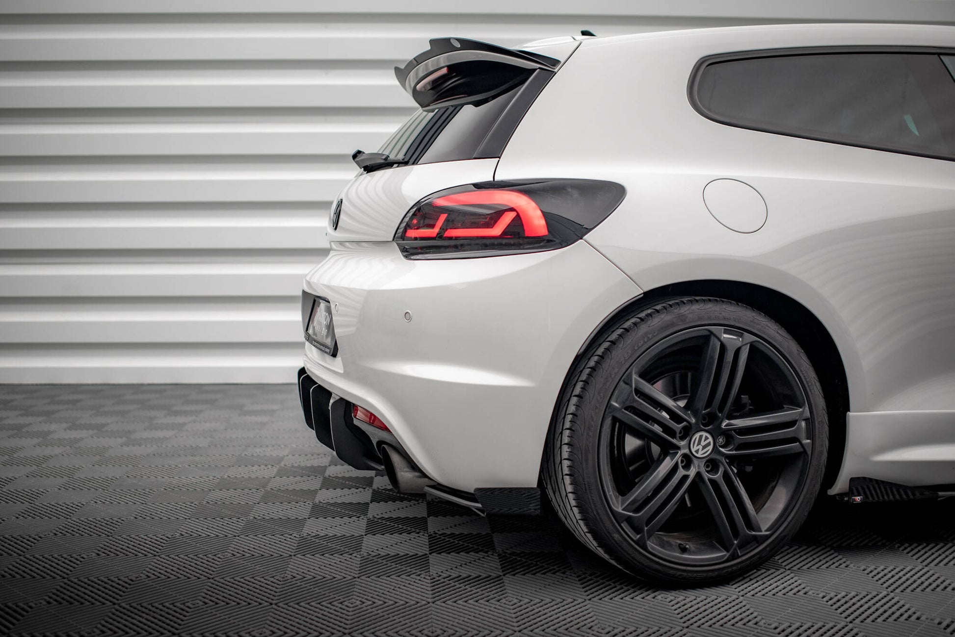 Street Pro Heck Ansatz Flaps Diffusor + Flaps für VW Scirocco R Mk3 schwarz Hochglanz