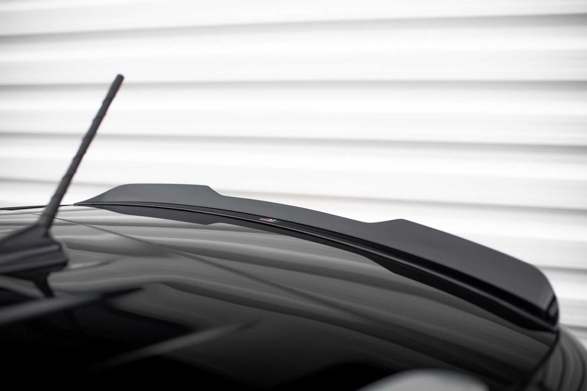 Spoiler CAP für Seat Arona FR Mk1 schwarz Hochglanz