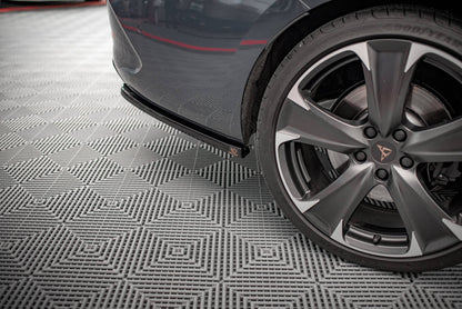 Heck Ansatz Flaps Diffusor für Cupra Leon ST Mk1  schwarz Hochglanz