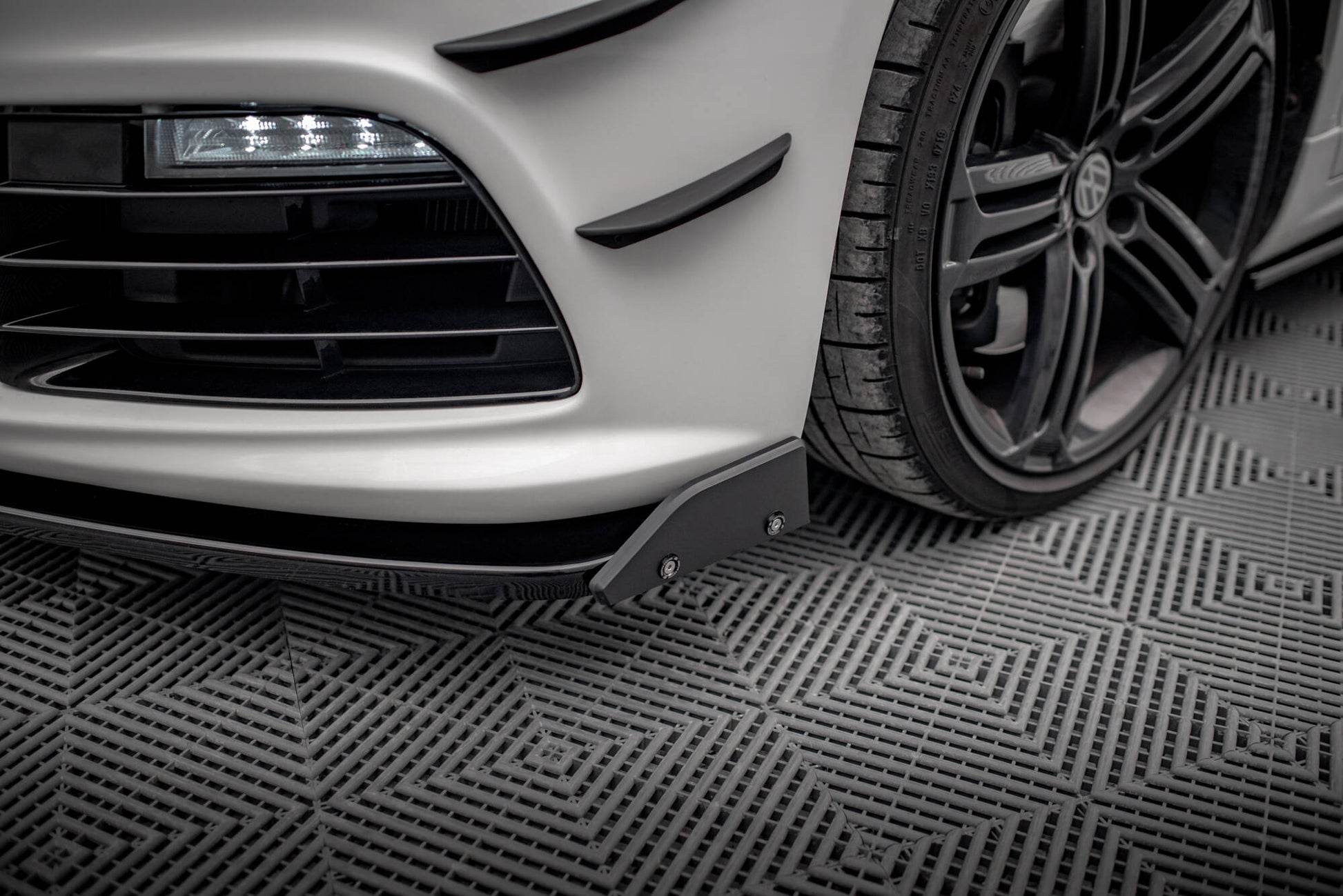 Front Ansatz V.3 + Flaps für VW Scirocco R Mk3