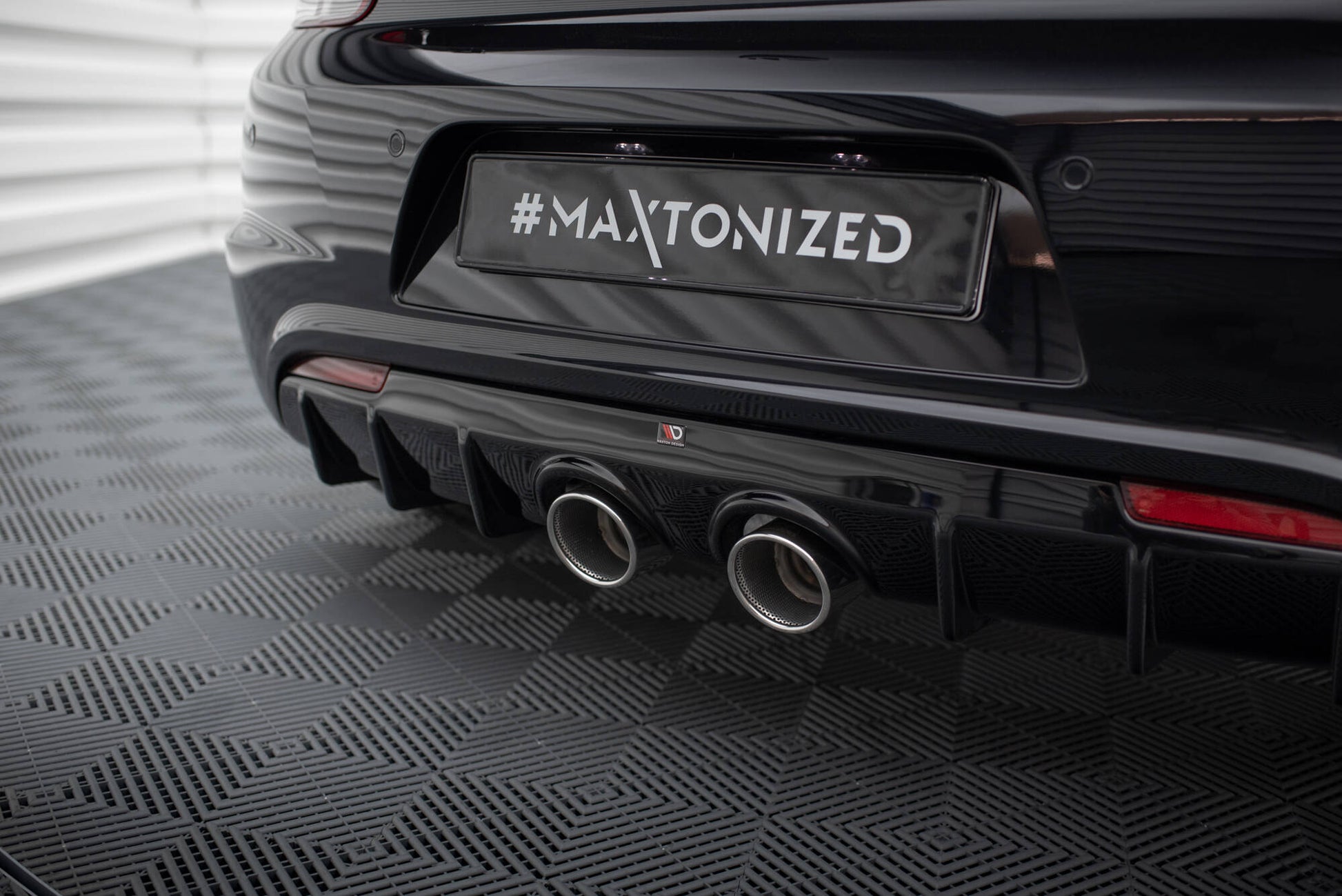 Diffusor Heck Ansatz V.3 für VW Scirocco R Mk3 schwarz Hochglanz