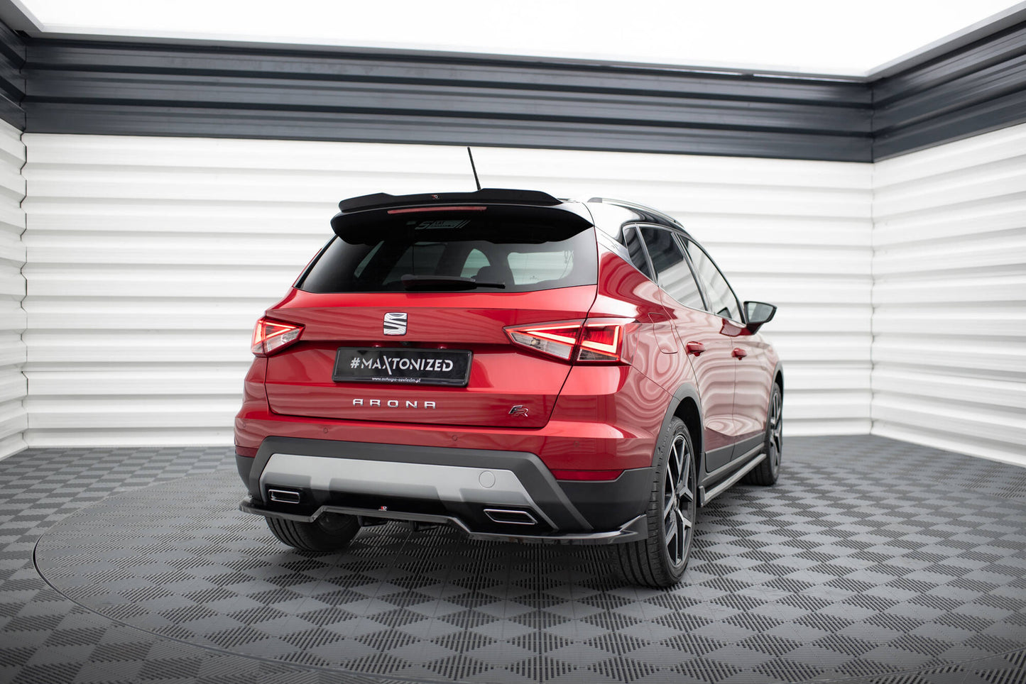 Spoiler CAP für Seat Arona FR Mk1 schwarz Hochglanz
