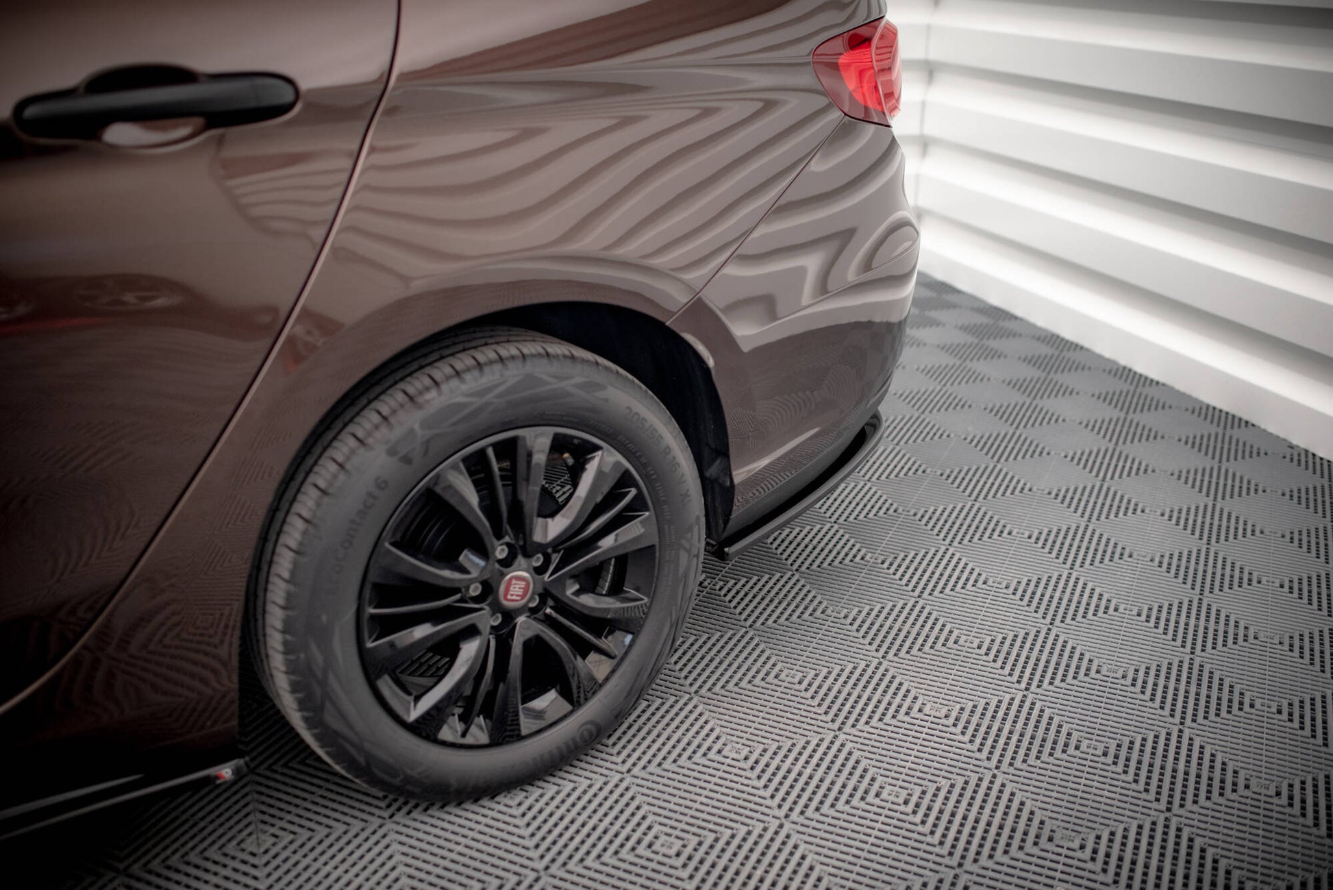Mittlerer Cup Diffusor DTM Look Heck Ansatz für Fiat Tipo S Limousine Mk1 schwarz Hochglanz