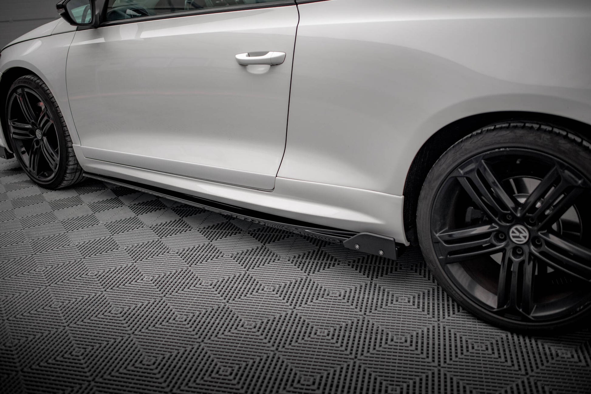 Seitenschweller Ansatz V.2 für + Flaps für VW Scirocco R Mk3