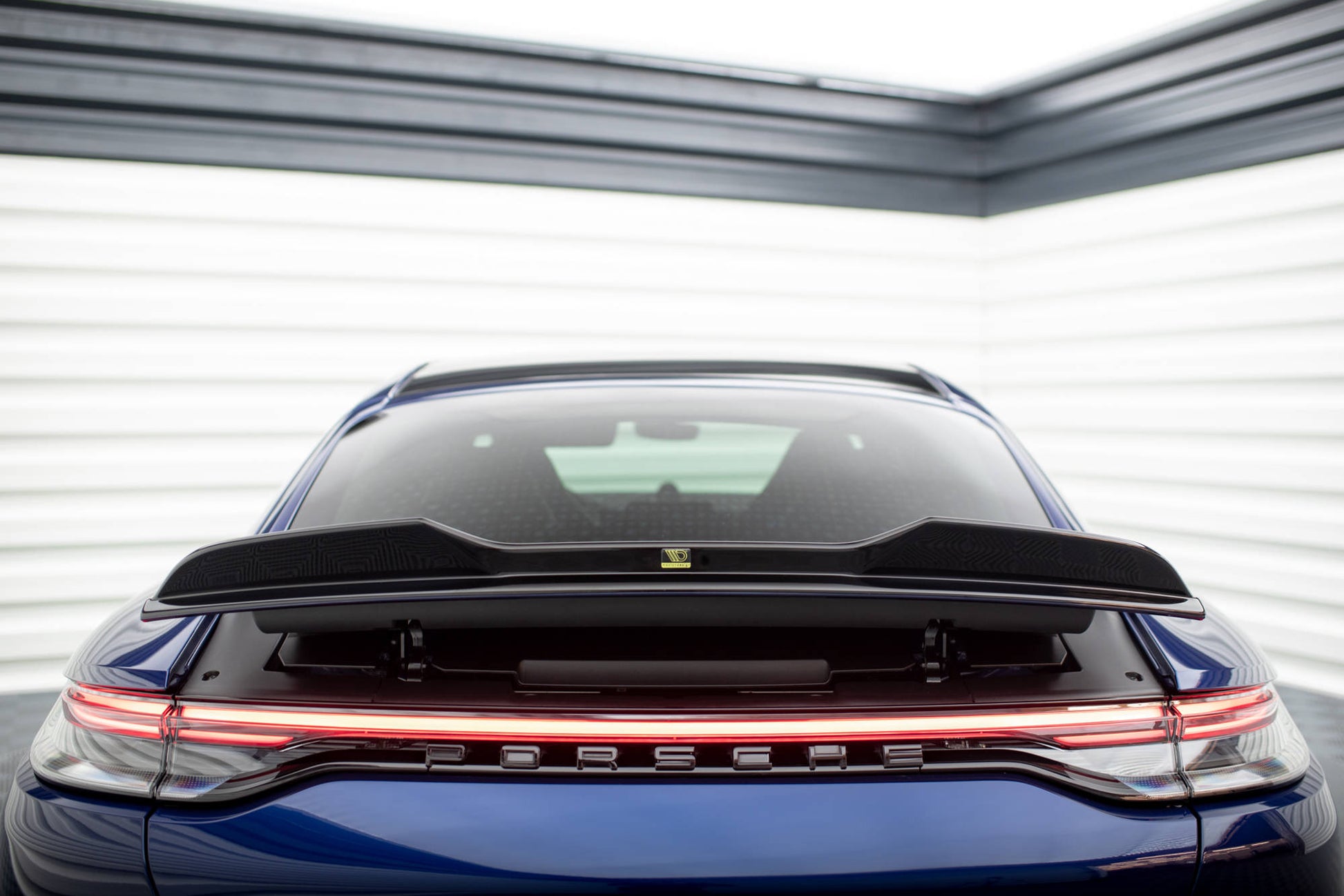Spoiler CAP 3D für Porsche Panamera E-Hybrid 971 Facelift schwarz Hochglanz