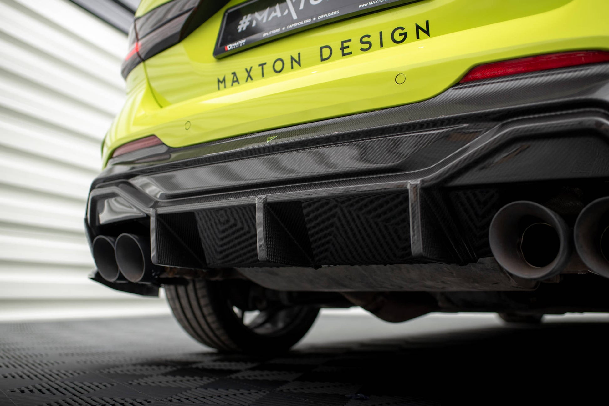 Prepreg Carbon Fiber Diffusor Heck Ansatz V.1 für BMW 1er F40 M-Paket/ M135i