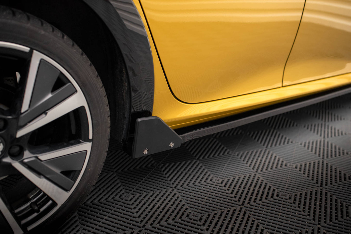 Seitenschweller Ansatz + Flaps für Peugeot 208 GT Mk2