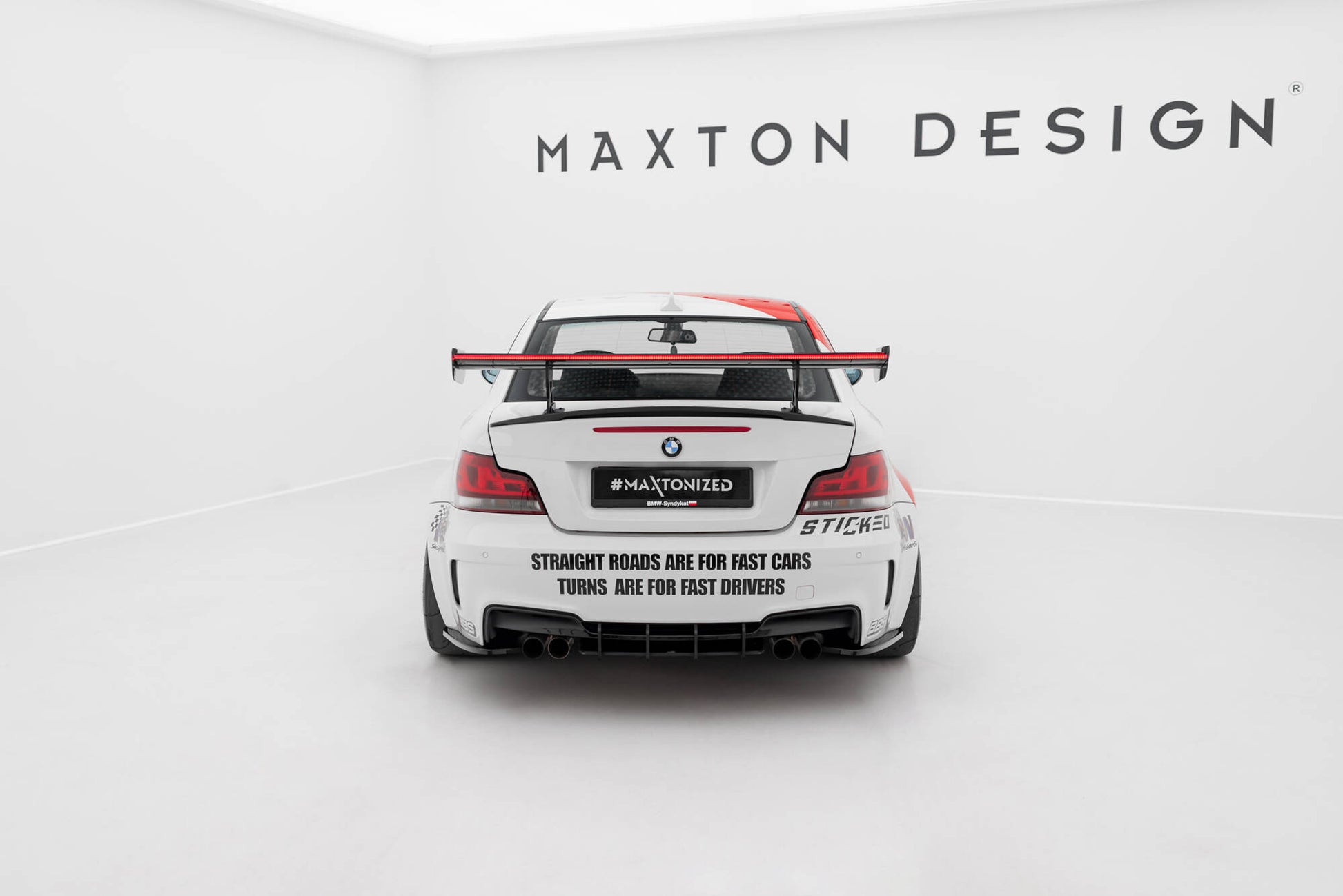 Carbon Spoiler With Internal Brackets Uprights V.2 + LED BMW 1er M E82